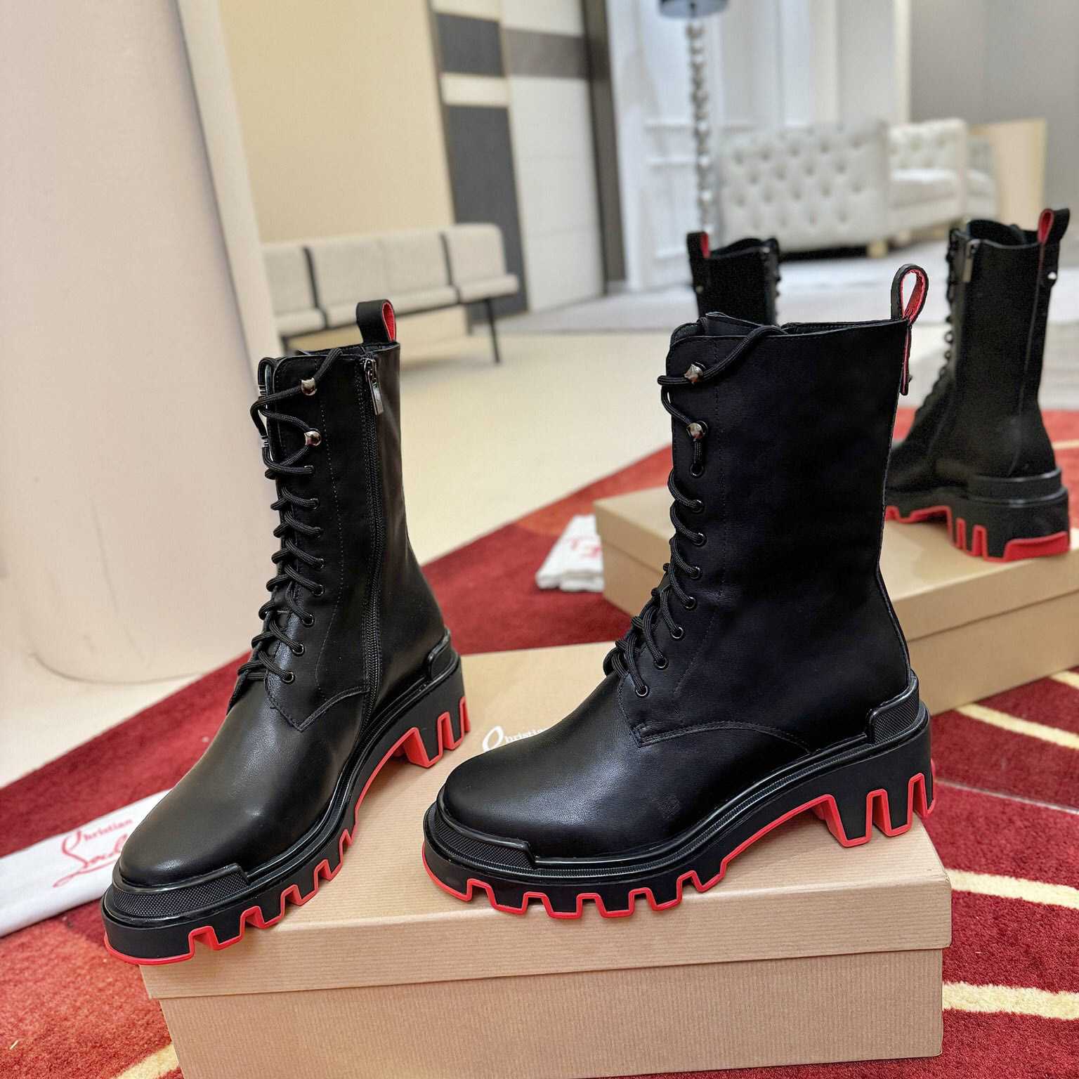 Christian Louboutin Dune Trott Alta Low Boots - FashionPlug
