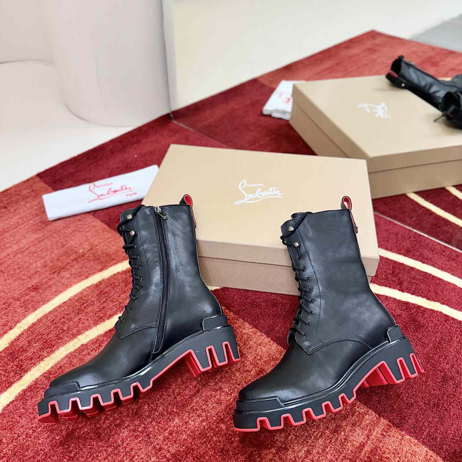 Christian Louboutin Dune Trott Alta Low Boots - FashionPlug