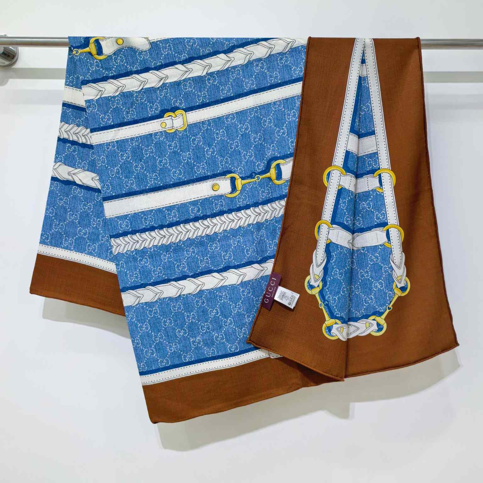 Gucci Printed Silk Twill Carré - FashionPlug