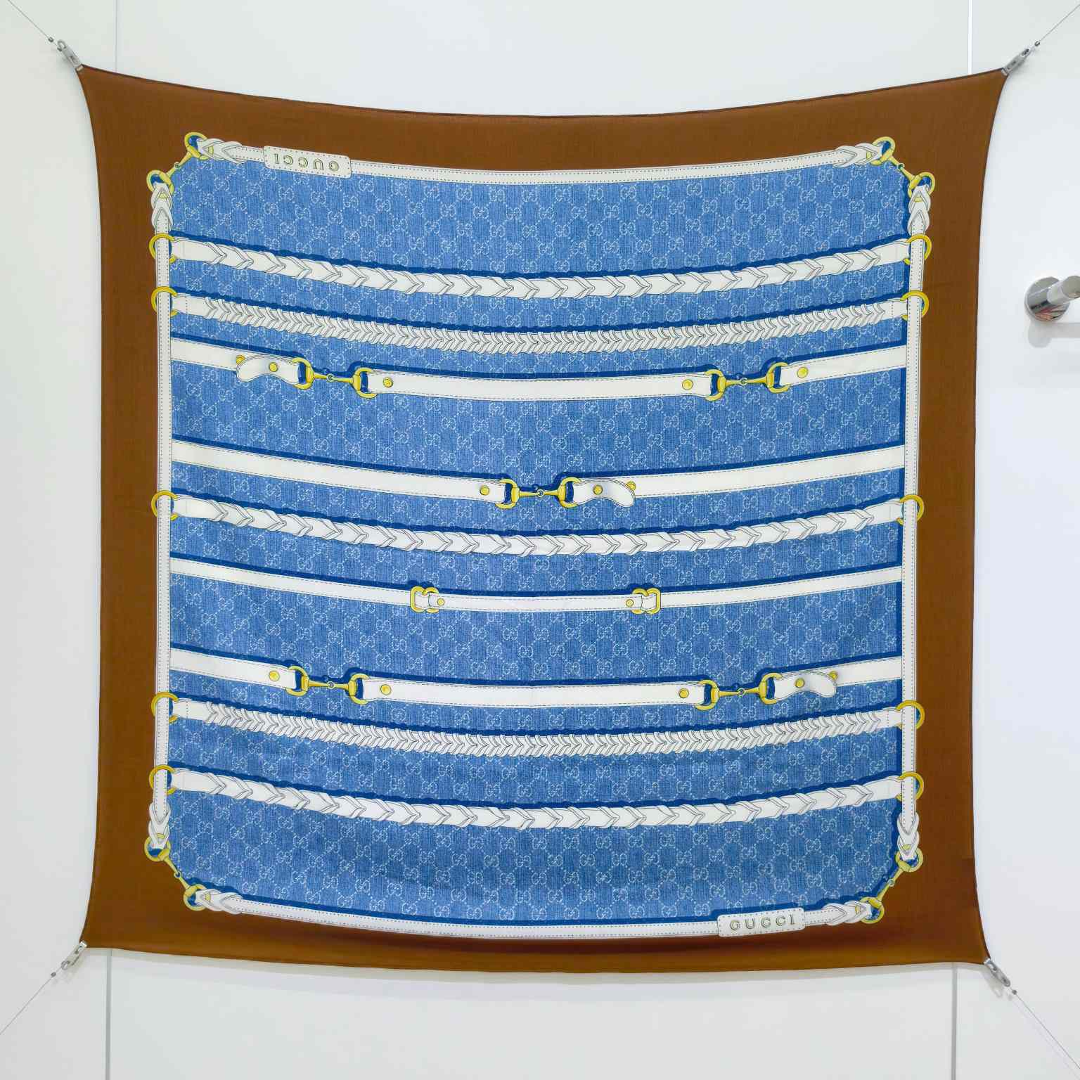 Gucci Printed Silk Twill Carré - FashionPlug