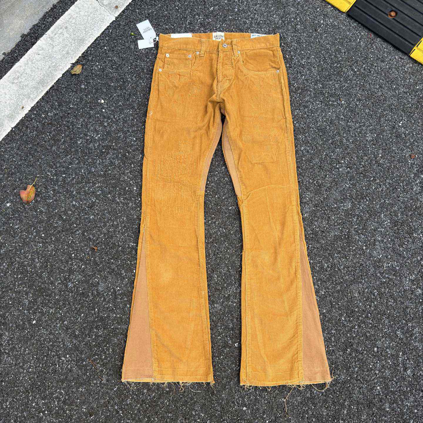 Gallery Dept. Jeans - FashionPlug