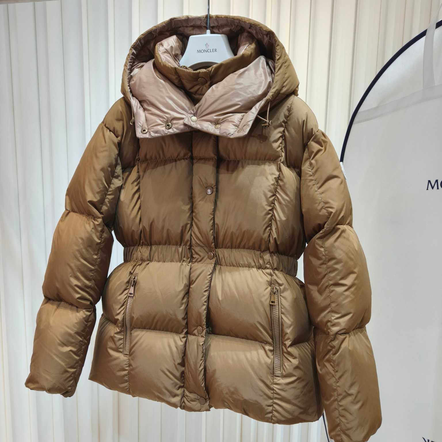 Moncler Agneux Square-Quilted Hooded Short Down Jacket - FashionPlug