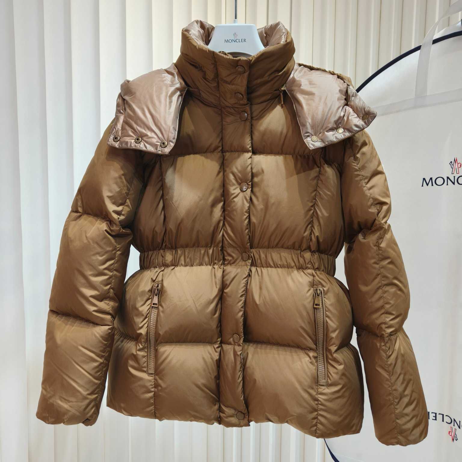 Moncler Agneux Square-Quilted Hooded Short Down Jacket - FashionPlug