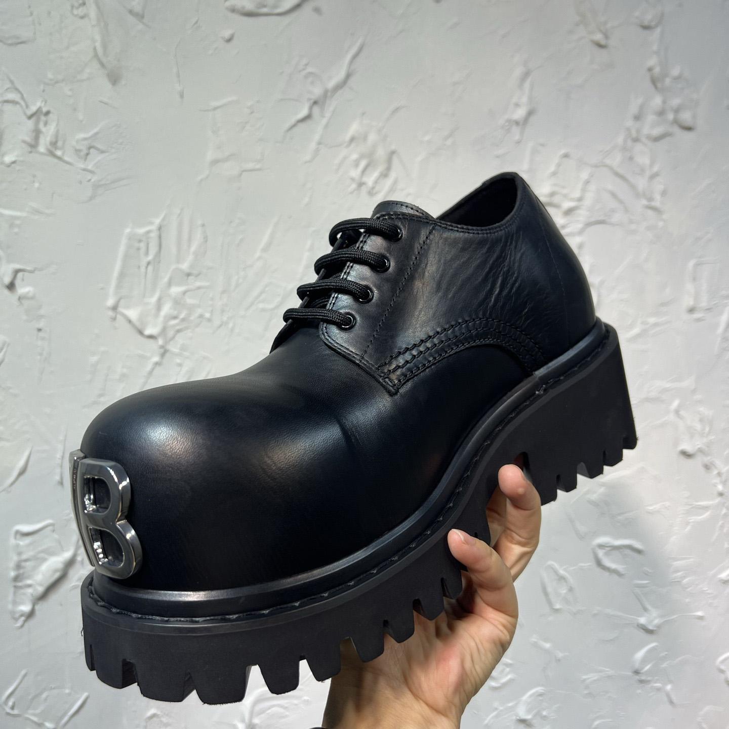 Balenciaga Stomper Derby In Black - FashionPlug