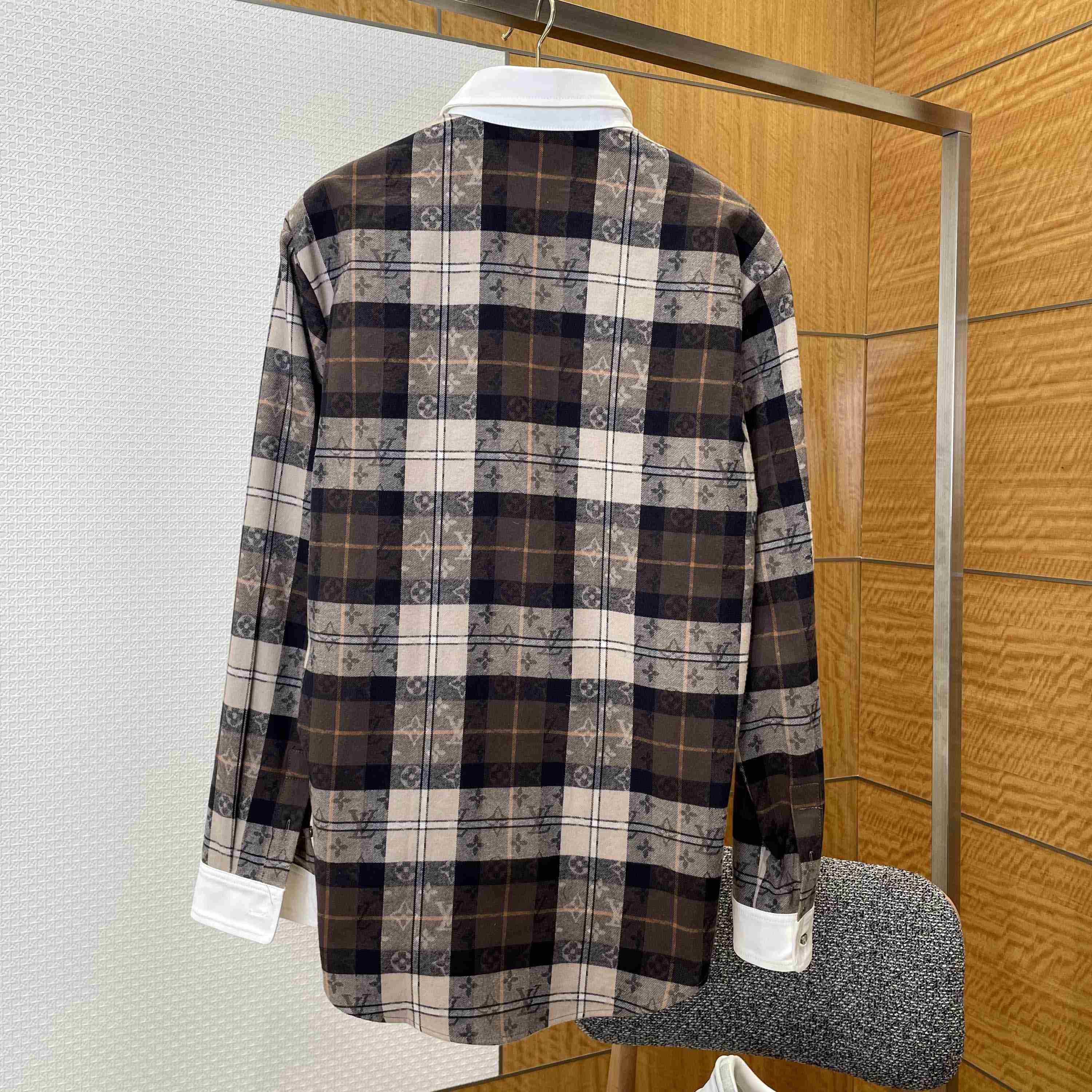 Louis Vuitton Monogram Flannel Long-Sleeved Polo Shirt   1AIKAJ - FashionPlug