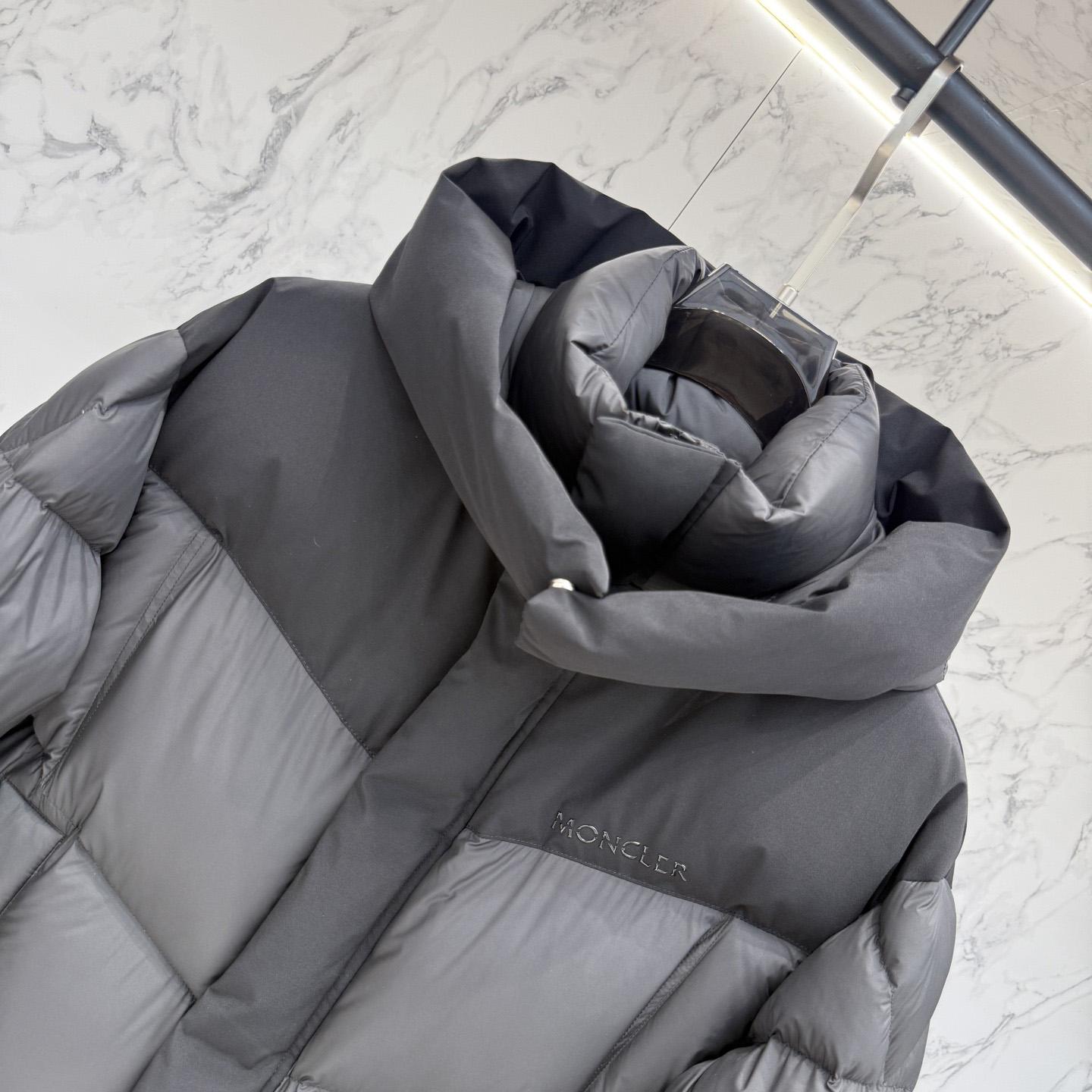 Moncler Short Down Jacket - FashionPlug