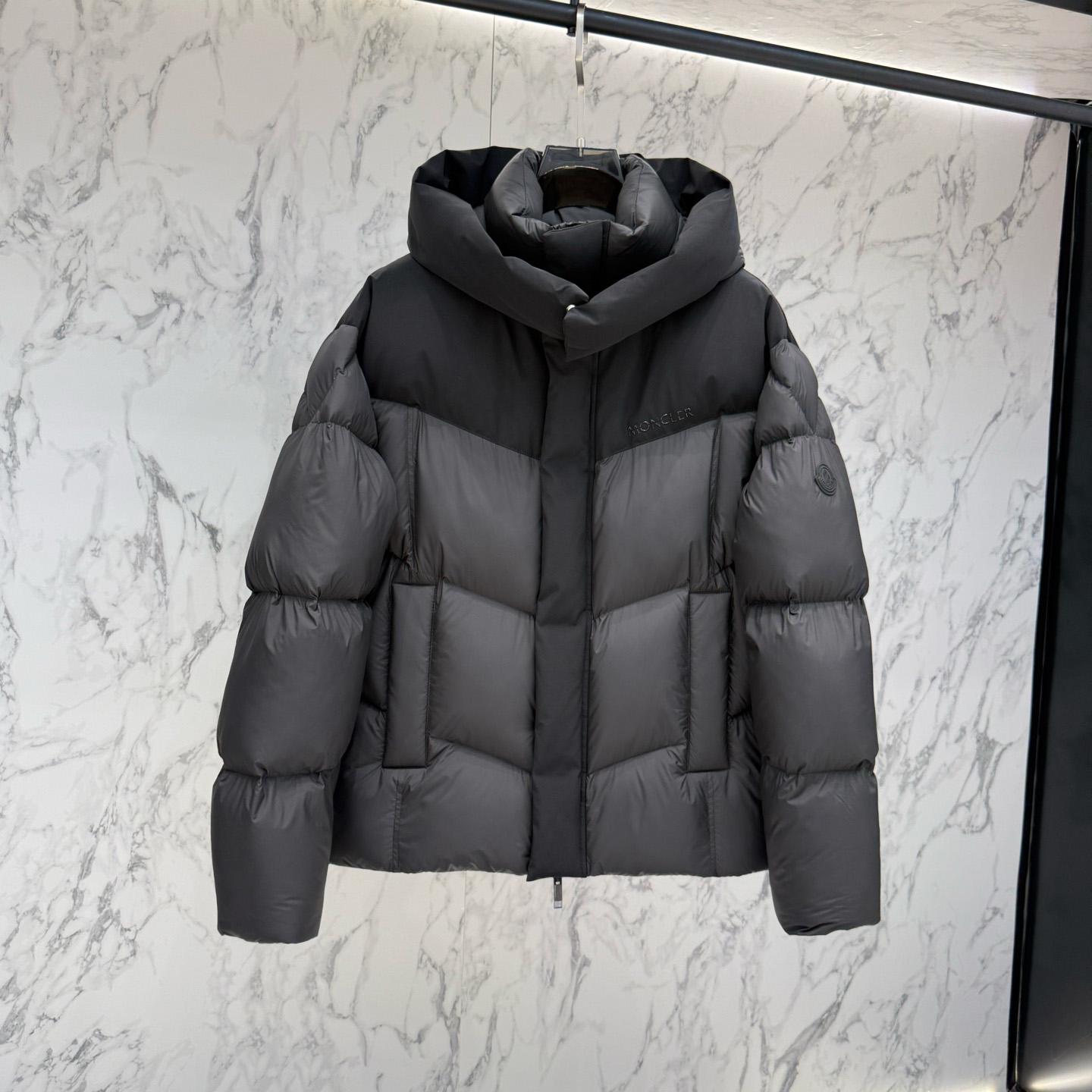 Moncler Short Down Jacket - FashionPlug