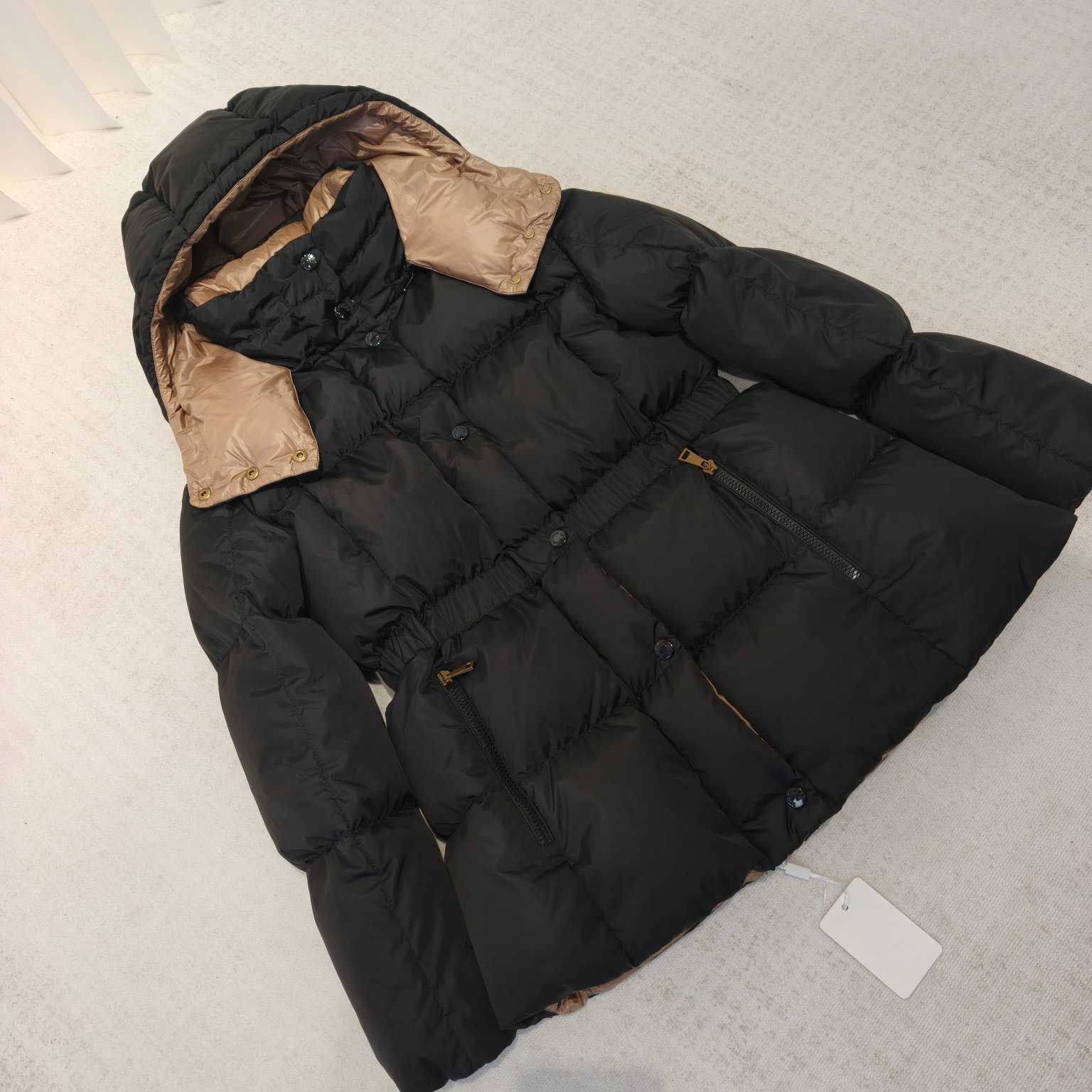 Moncler Agneux Square-Quilted Hooded Short Down Jacket - FashionPlug