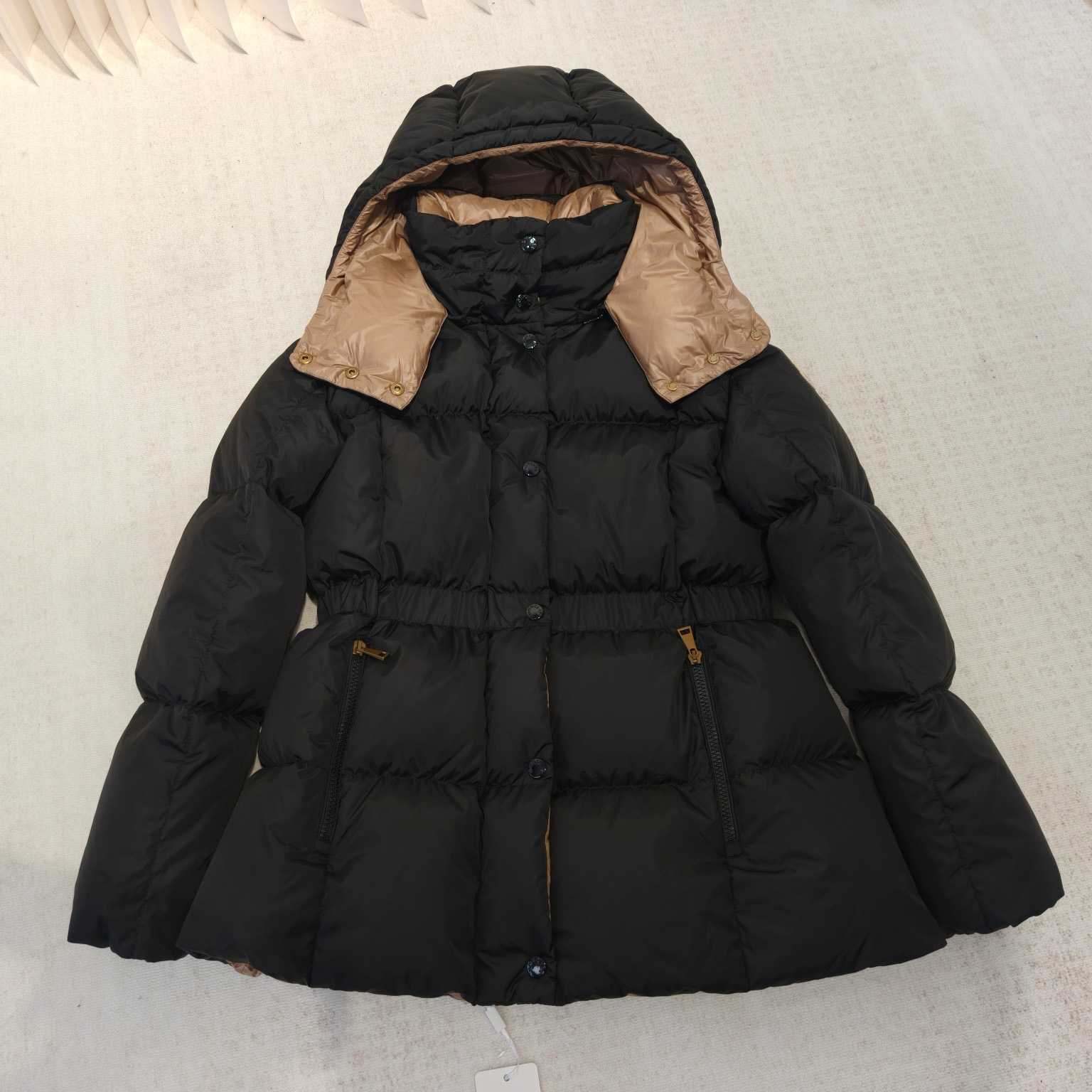 Moncler Agneux Square-Quilted Hooded Short Down Jacket - FashionPlug