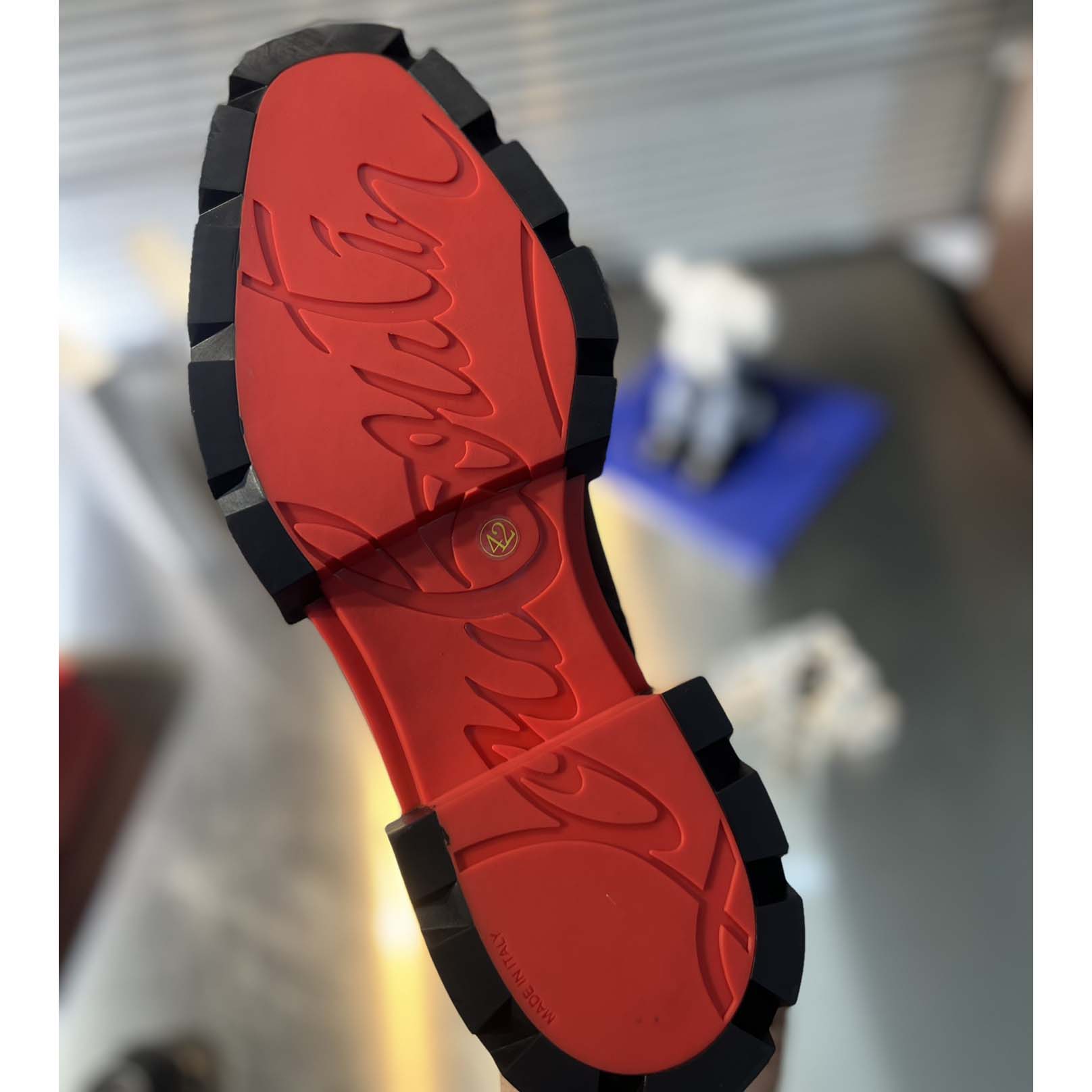 Christian Louboutin o1s1wg110924 Our Fight Flat Boots in Black - FashionPlug