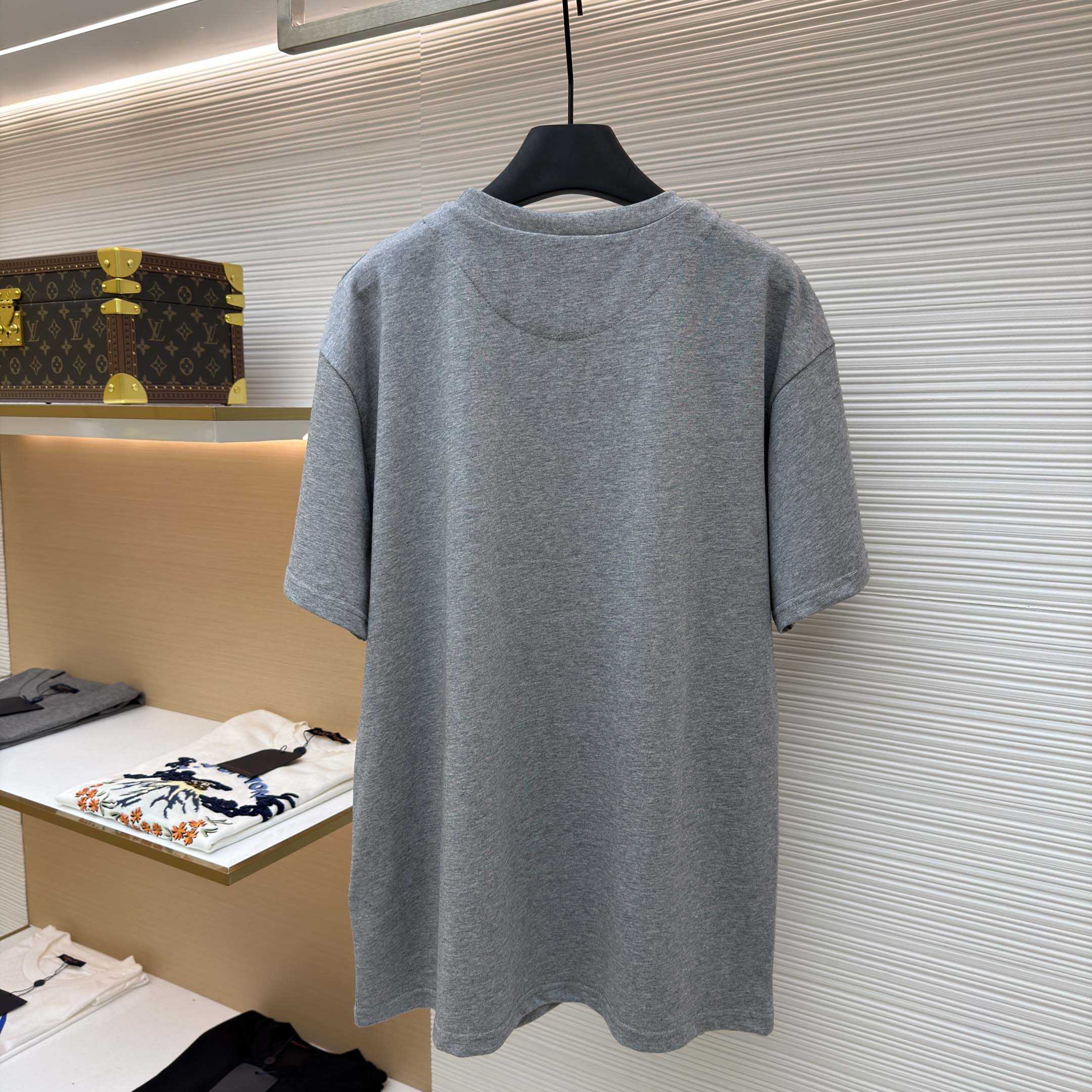 Louis Vuitton Signature Patches T-Shirt   1AJCES - FashionPlug