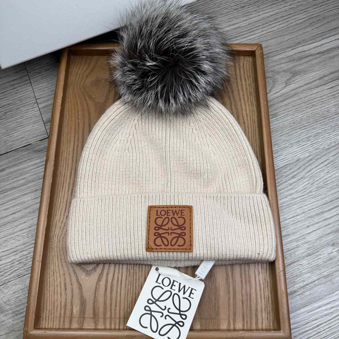 Loewe Beanie  - FashionPlug