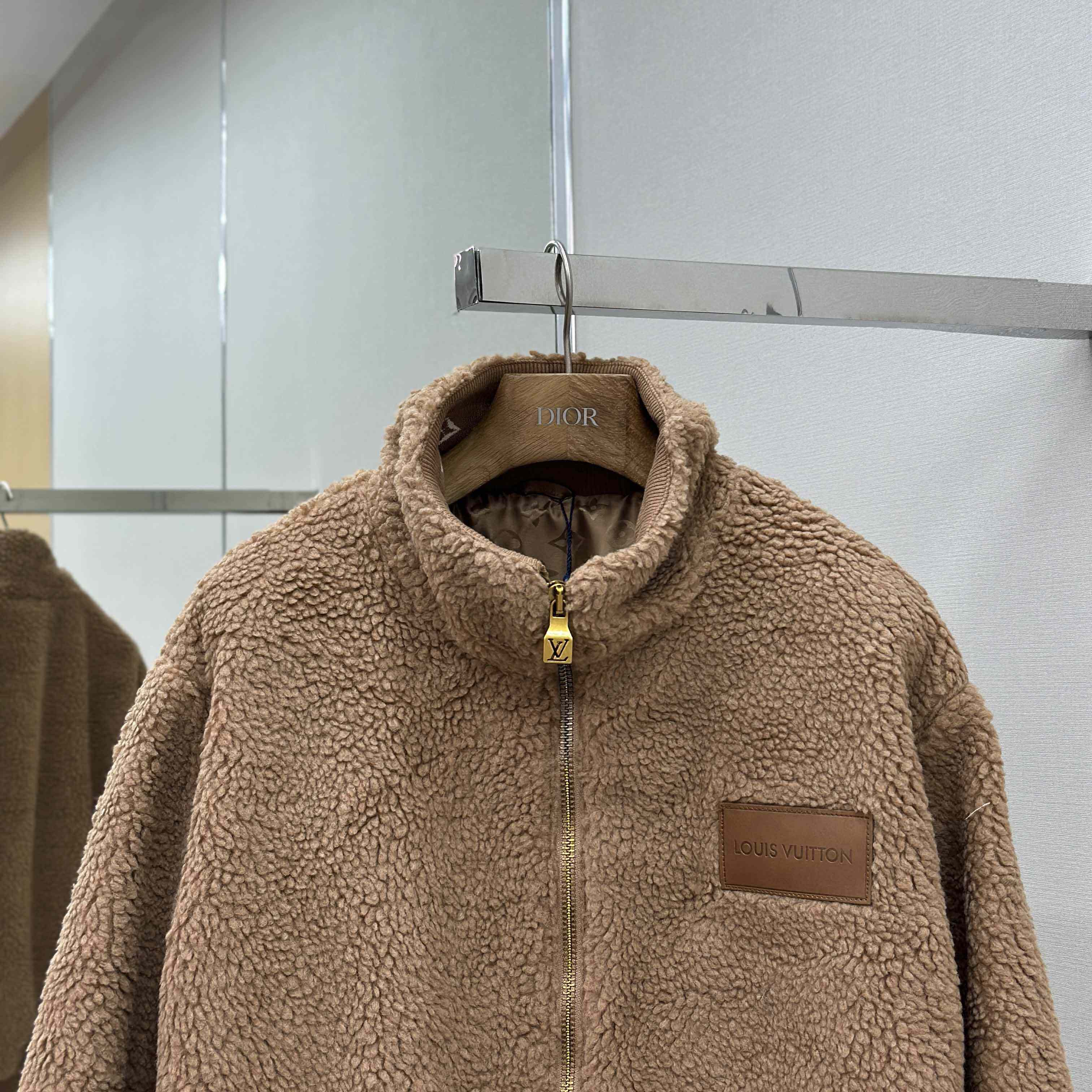Louis Vuitton Leather Patch Fleece Blouson   1AFXTM - FashionPlug