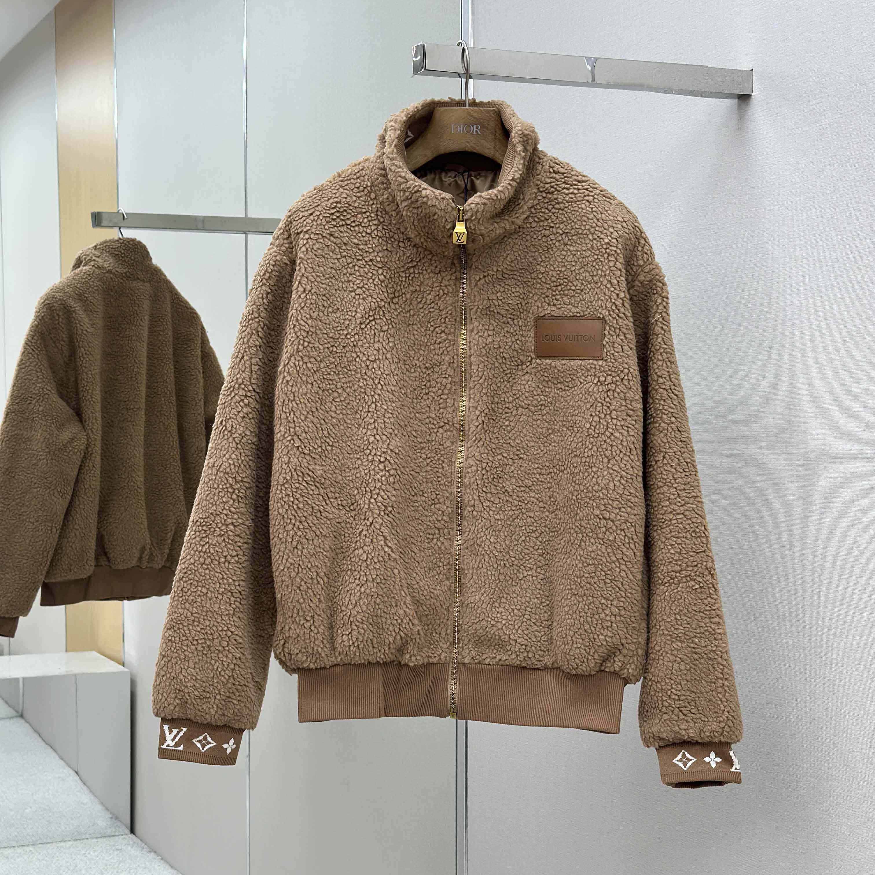 Louis Vuitton Leather Patch Fleece Blouson   1AFXTM - FashionPlug