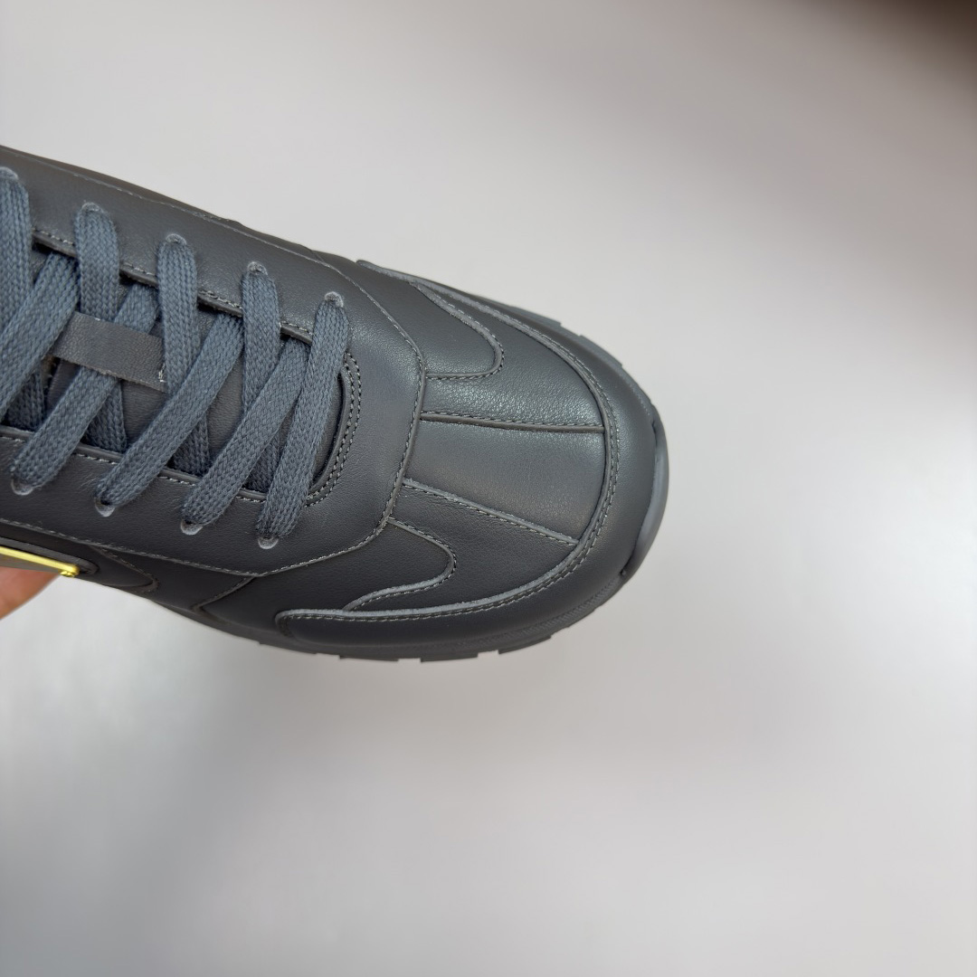 Prada Prax 2.0 Sneakers - FashionPlug