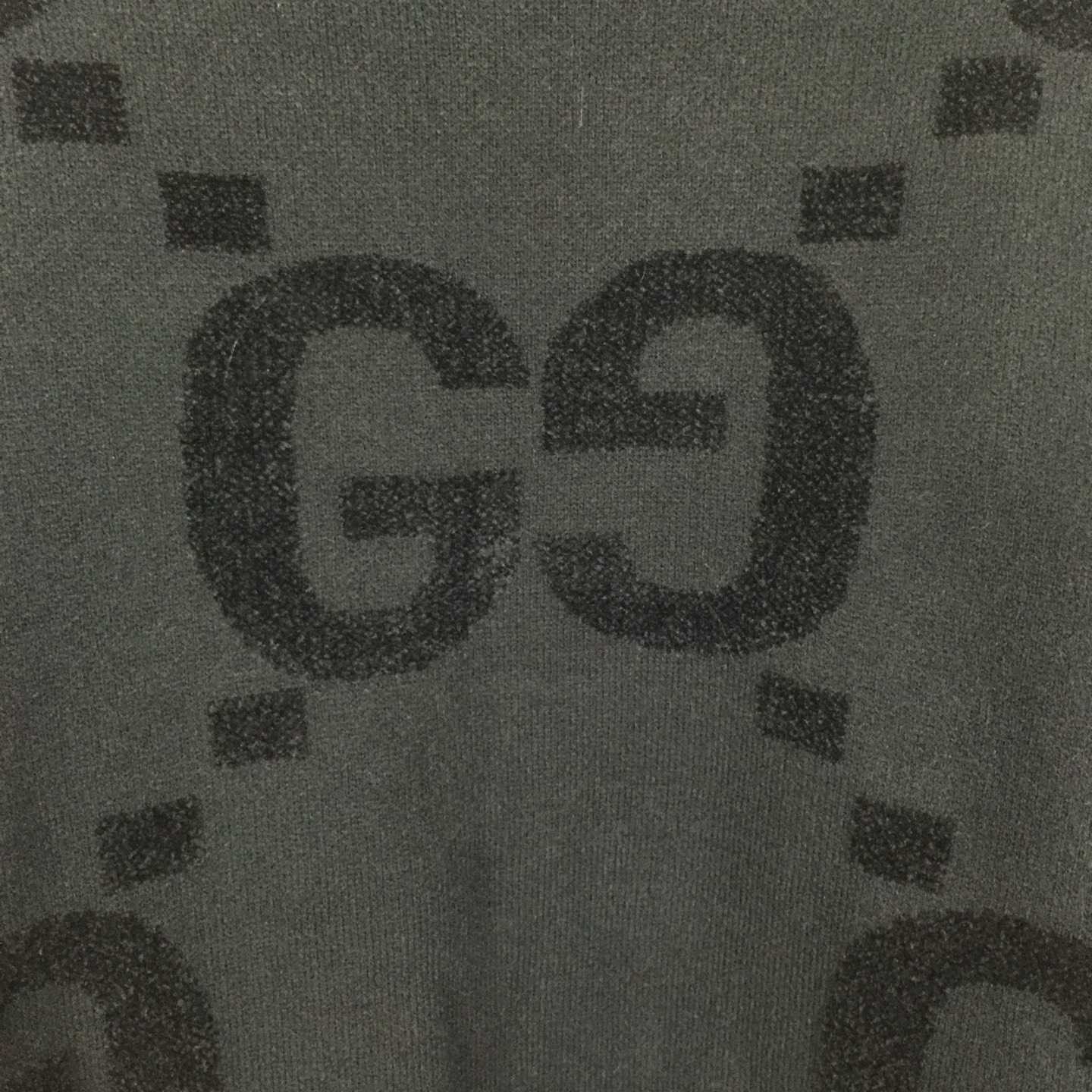 Gucci Sweater - FashionPlug