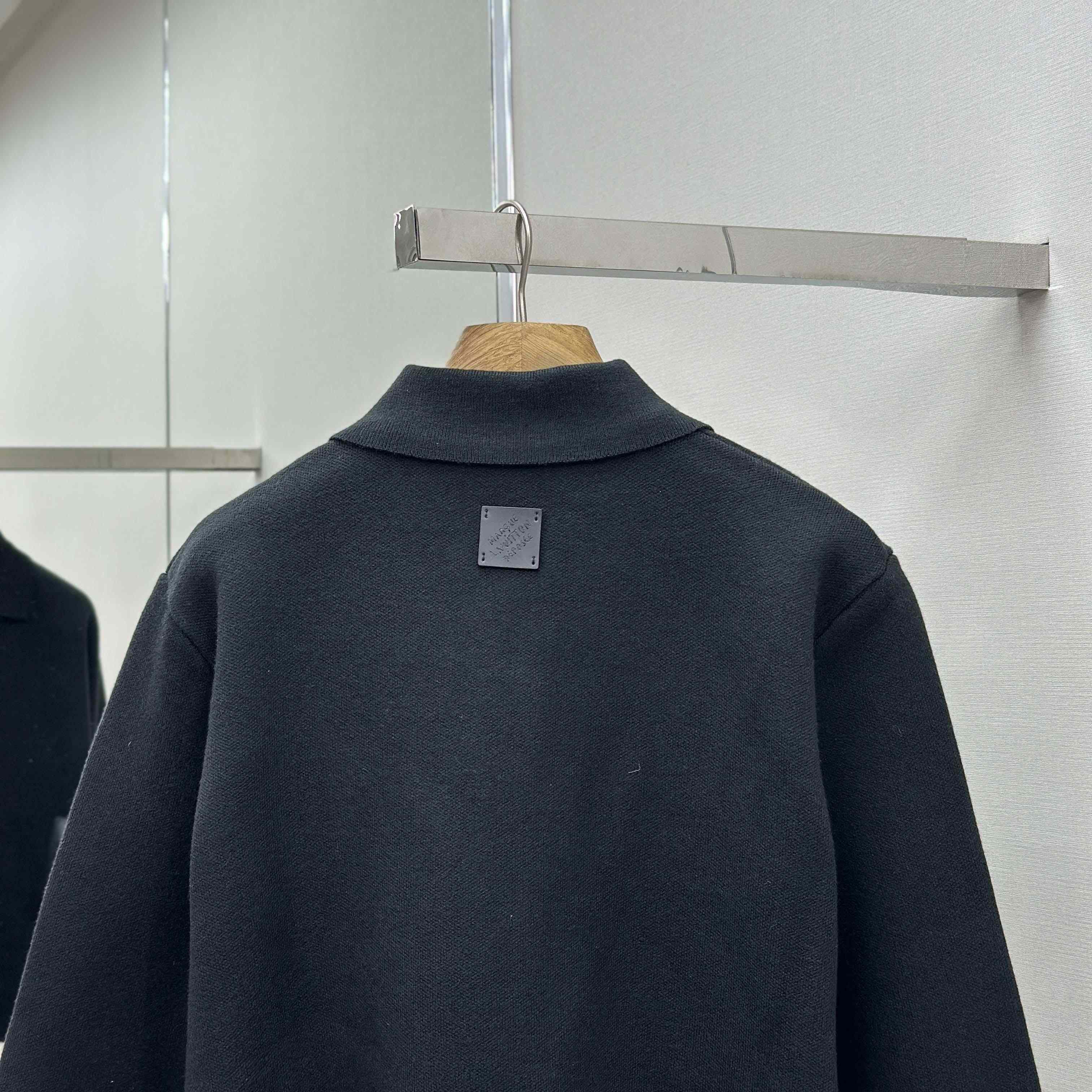 Louis Vuitton Knit Blouson With Leather Details   1AH347 - FashionPlug