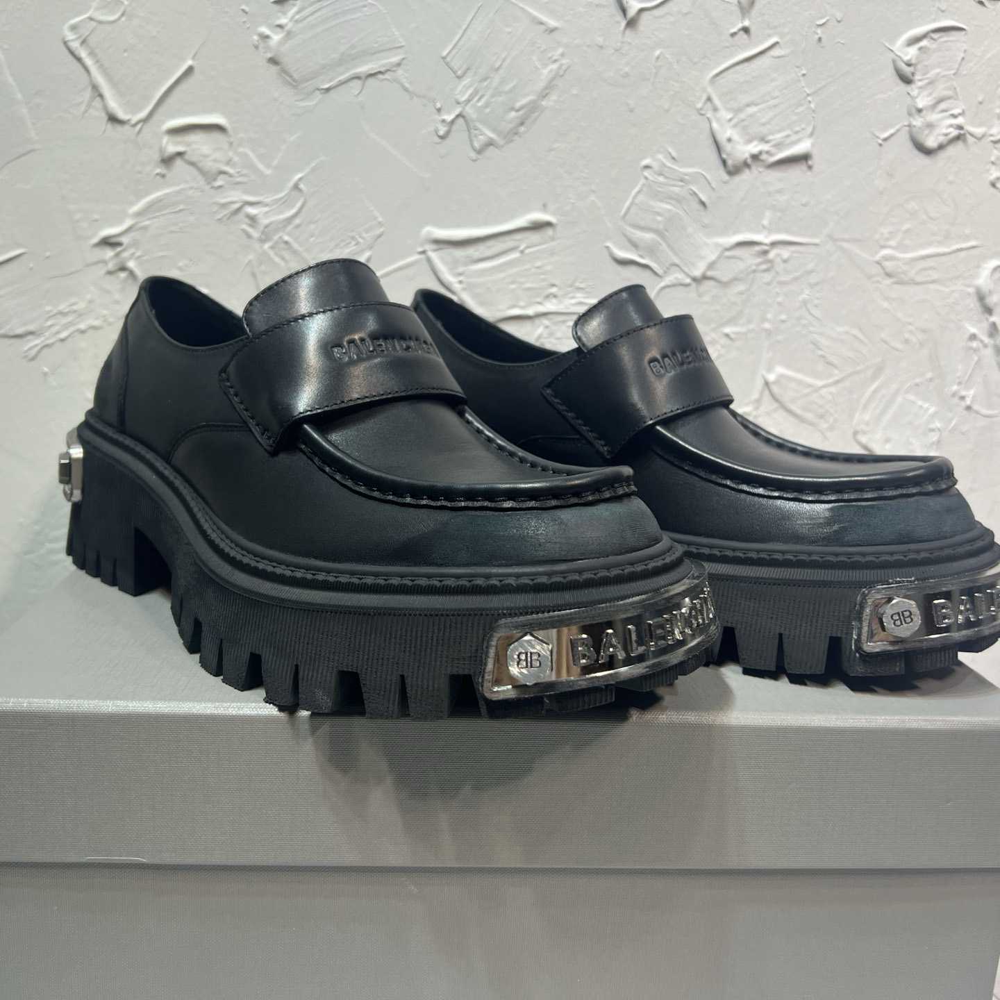 Balenciaga Tractor Loafer In Black - FashionPlug