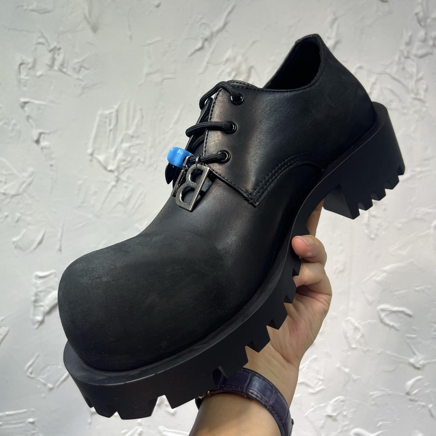 Balenciaga Hummer Derbie In Black - FashionPlug