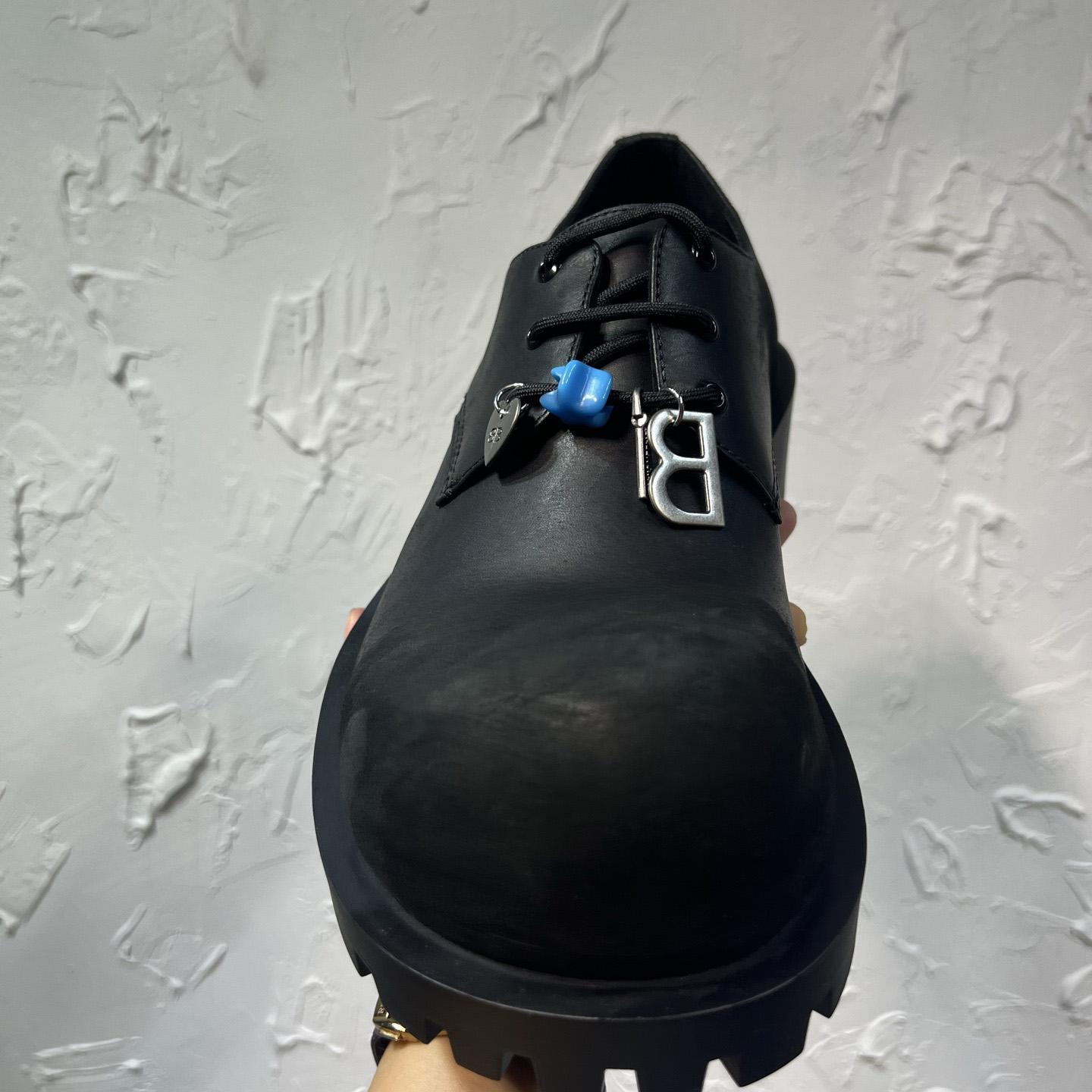 Balenciaga Hummer Derbie In Black - FashionPlug