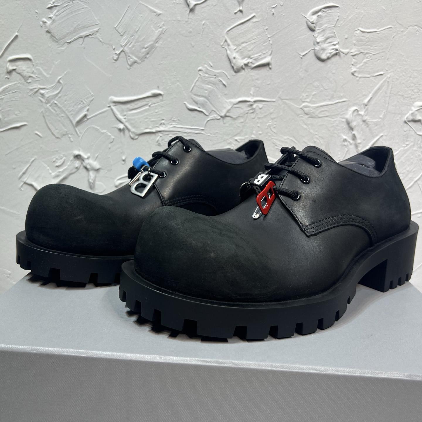 Balenciaga Hummer Derbie In Black - FashionPlug