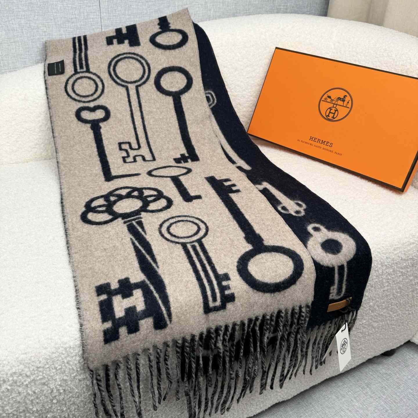 Hermes Casaque Porte-Clefs Scarf - FashionPlug