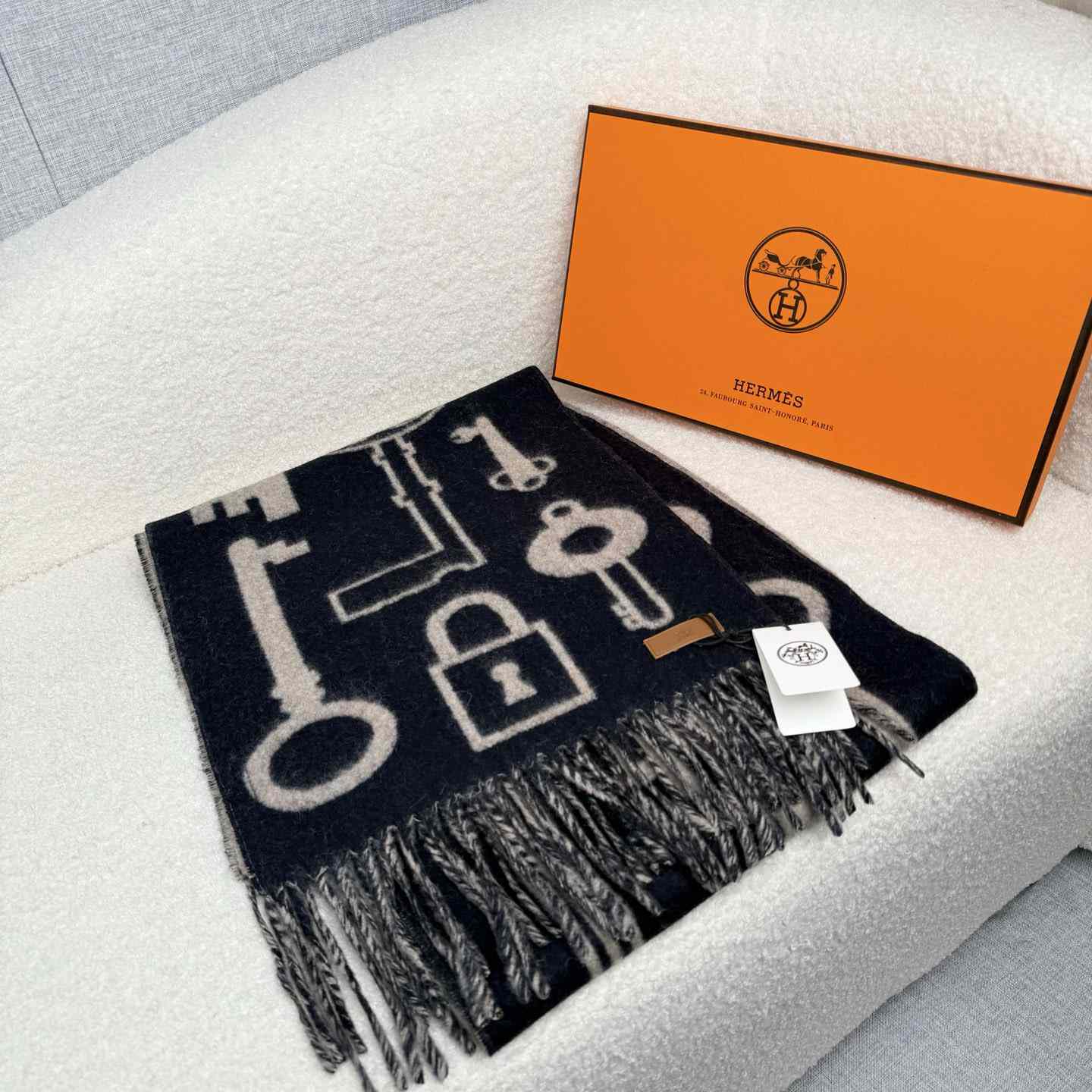 Hermes Casaque Porte-Clefs Scarf - FashionPlug