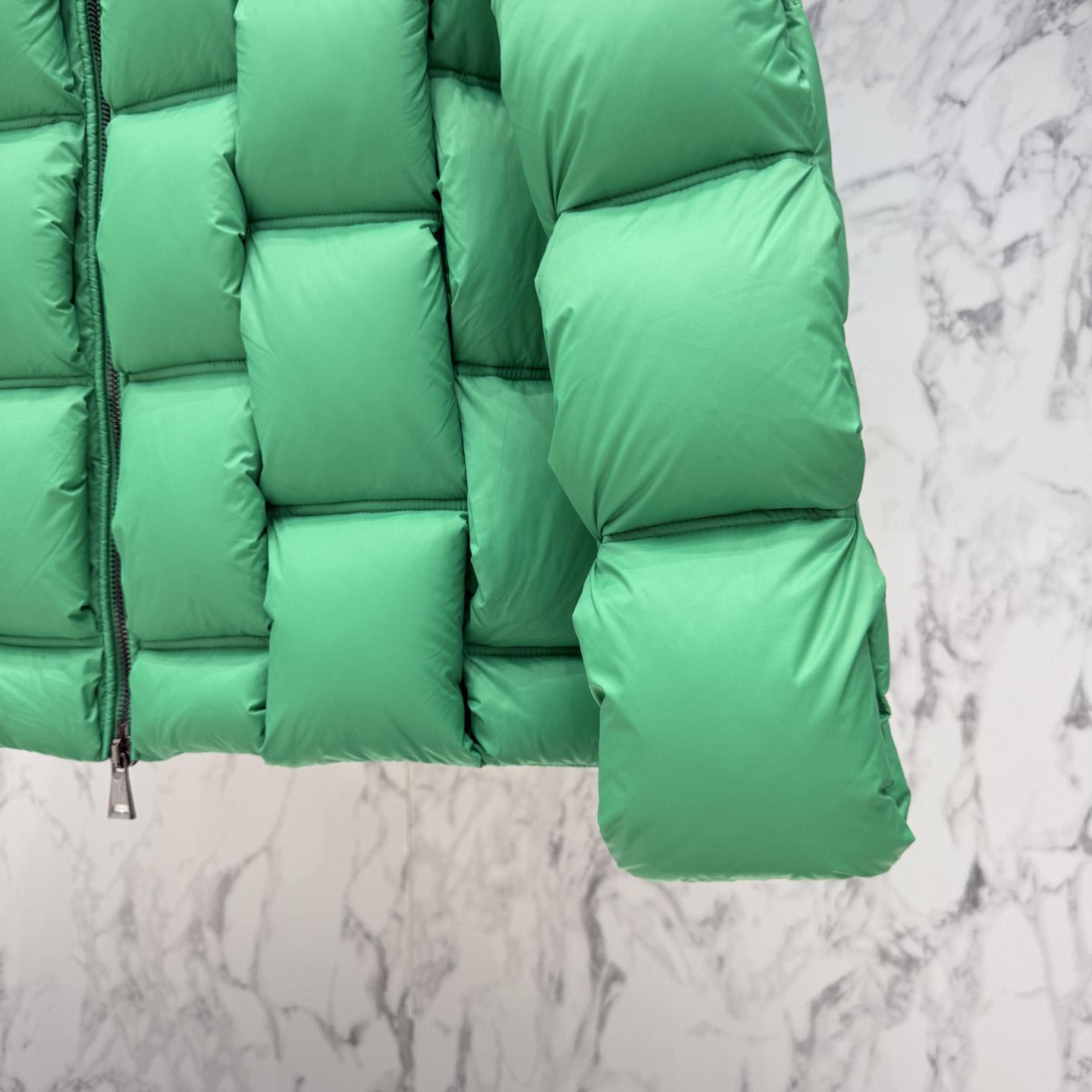 Moncler Short Down Jacket - FashionPlug