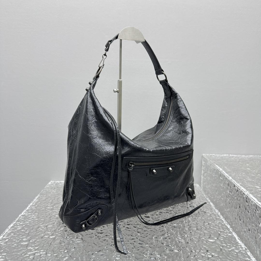 Balenciaga Le City Hobo Bag Medium In Black - FashionPlug