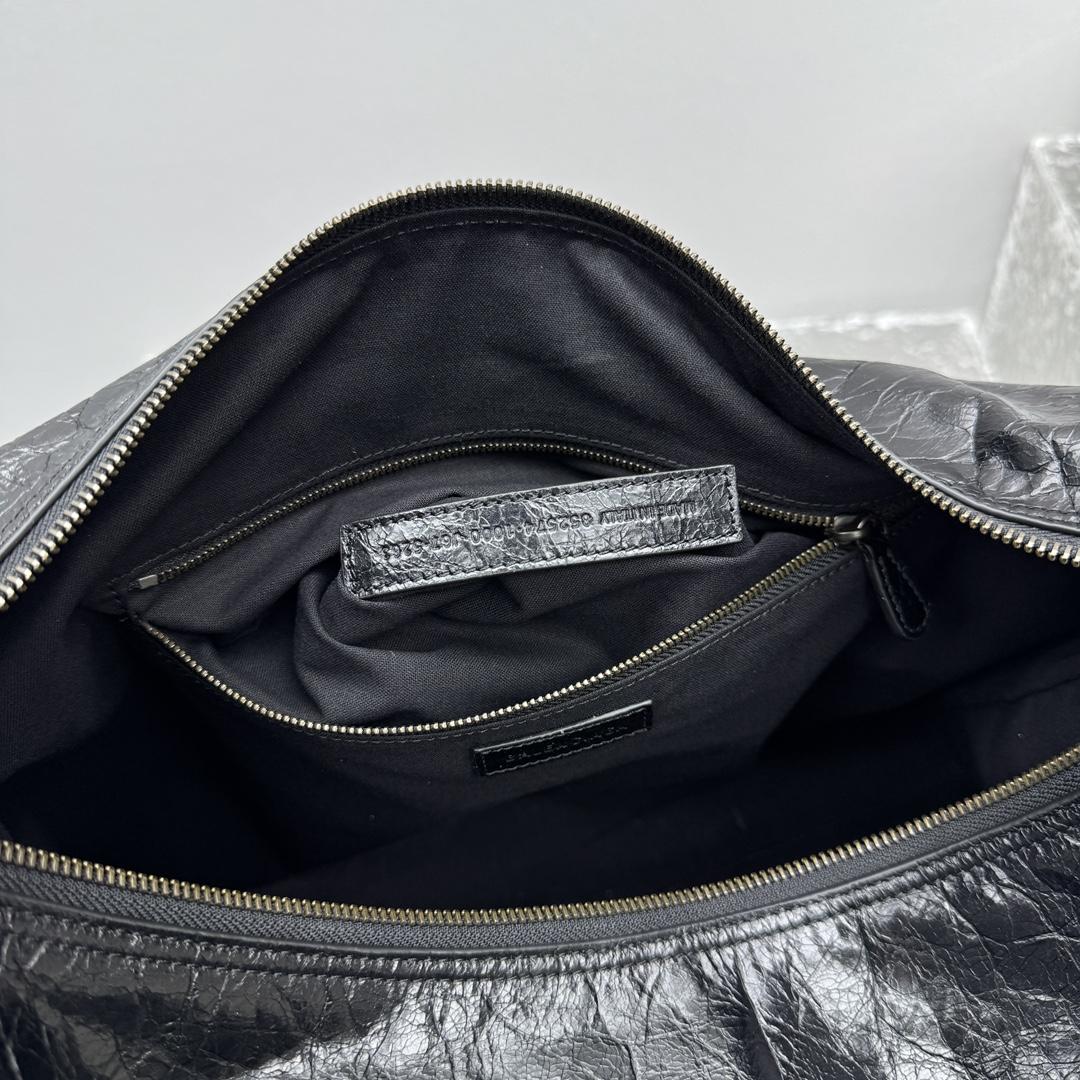 Balenciaga Le City Hobo Bag Medium In Black - FashionPlug