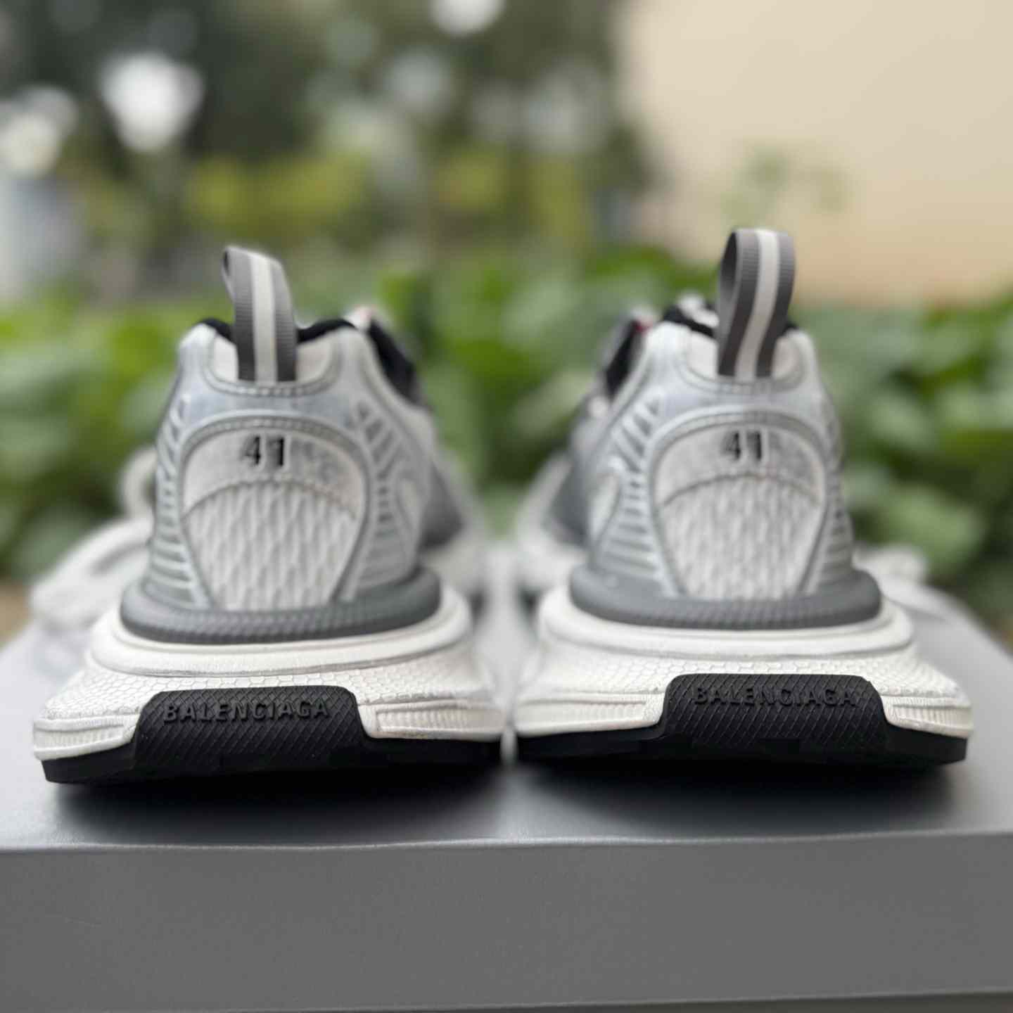 Balenciaga 3XL Mesh “Grey” Distressed Low-Top Dad Sneakers 840090 W3XSG 9239 - FashionPlug