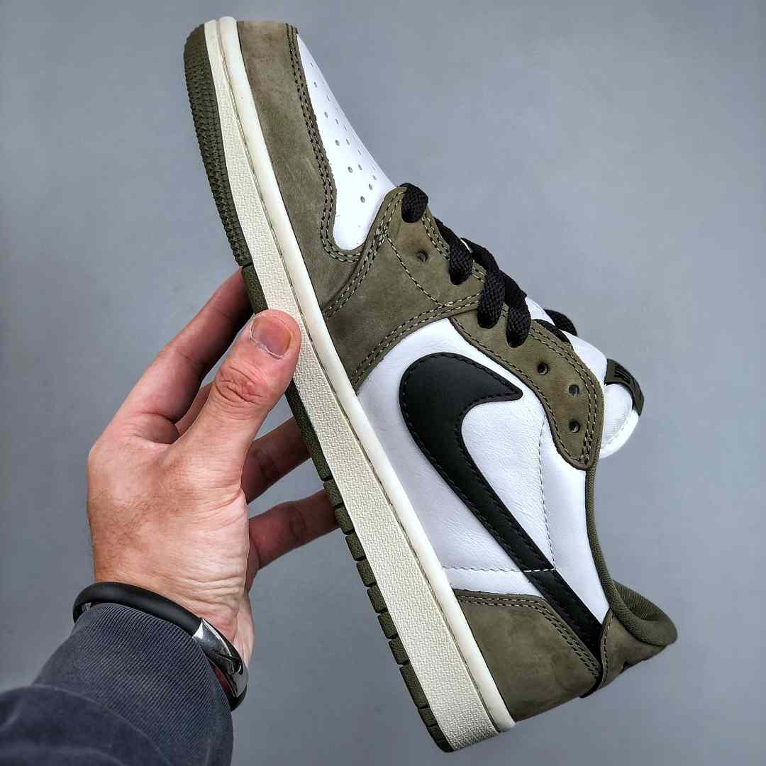 Air Jordan 1 Low OG “Medium Olive” HQ6998-200 - FashionPlug