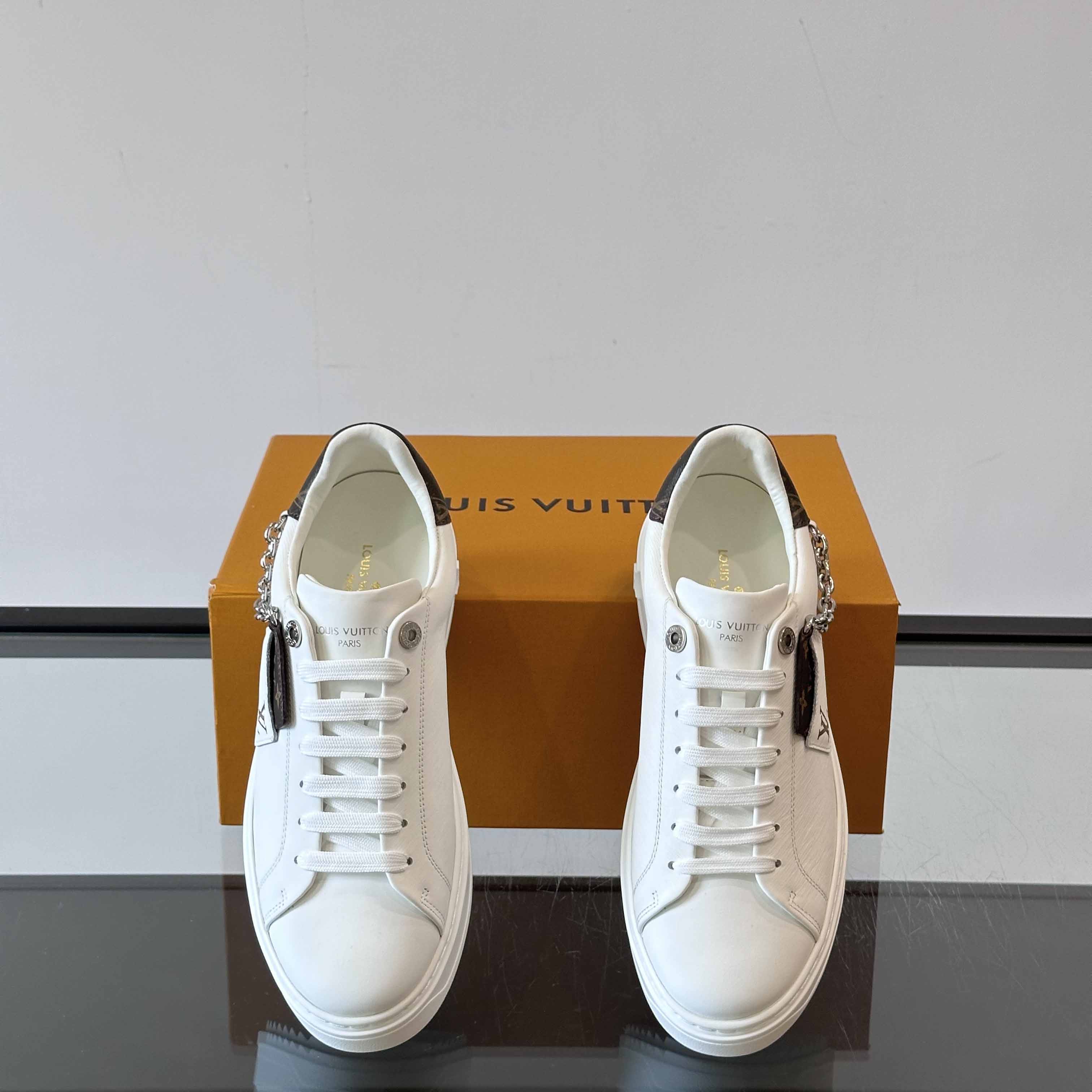 Louis Vuitton Time Out Sneaker   1AHOG0 - FashionPlug