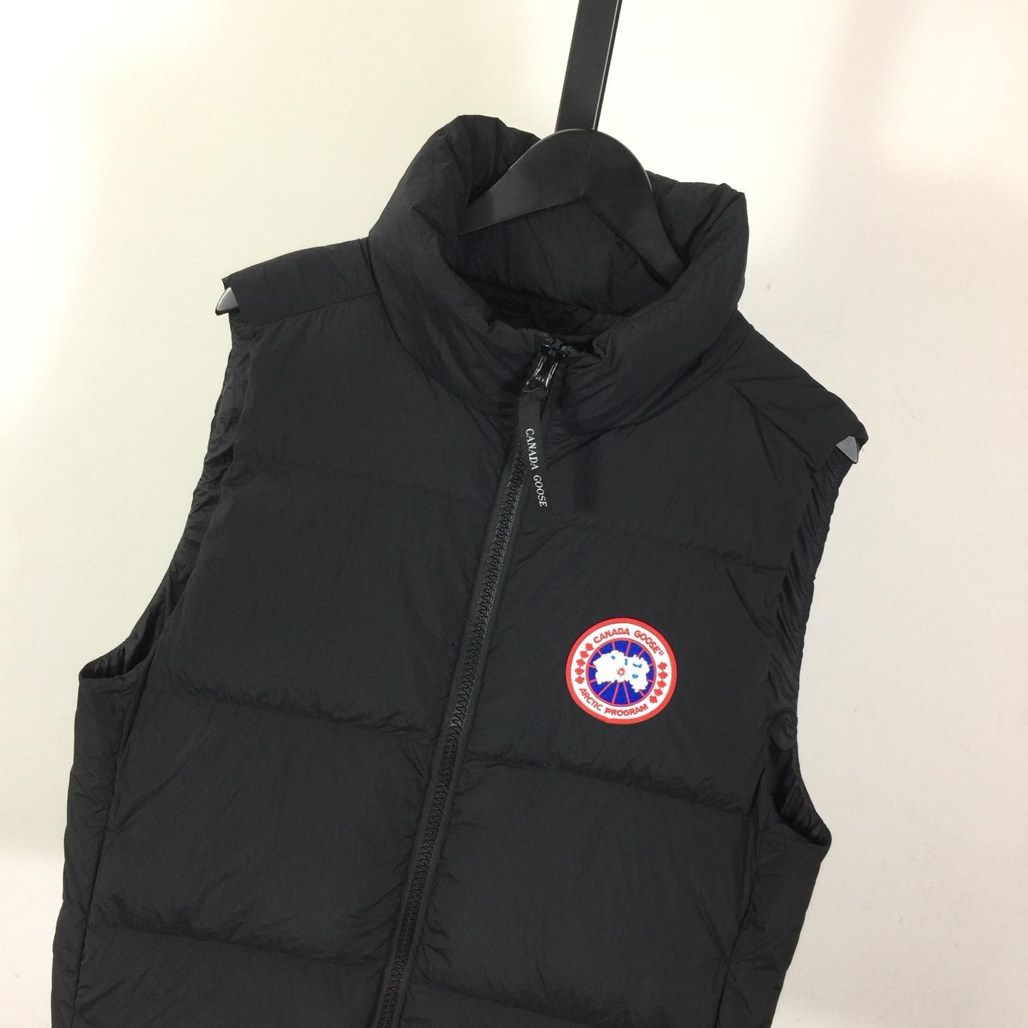 Canada Goose Lawrence Puffer Vest - FashionPlug