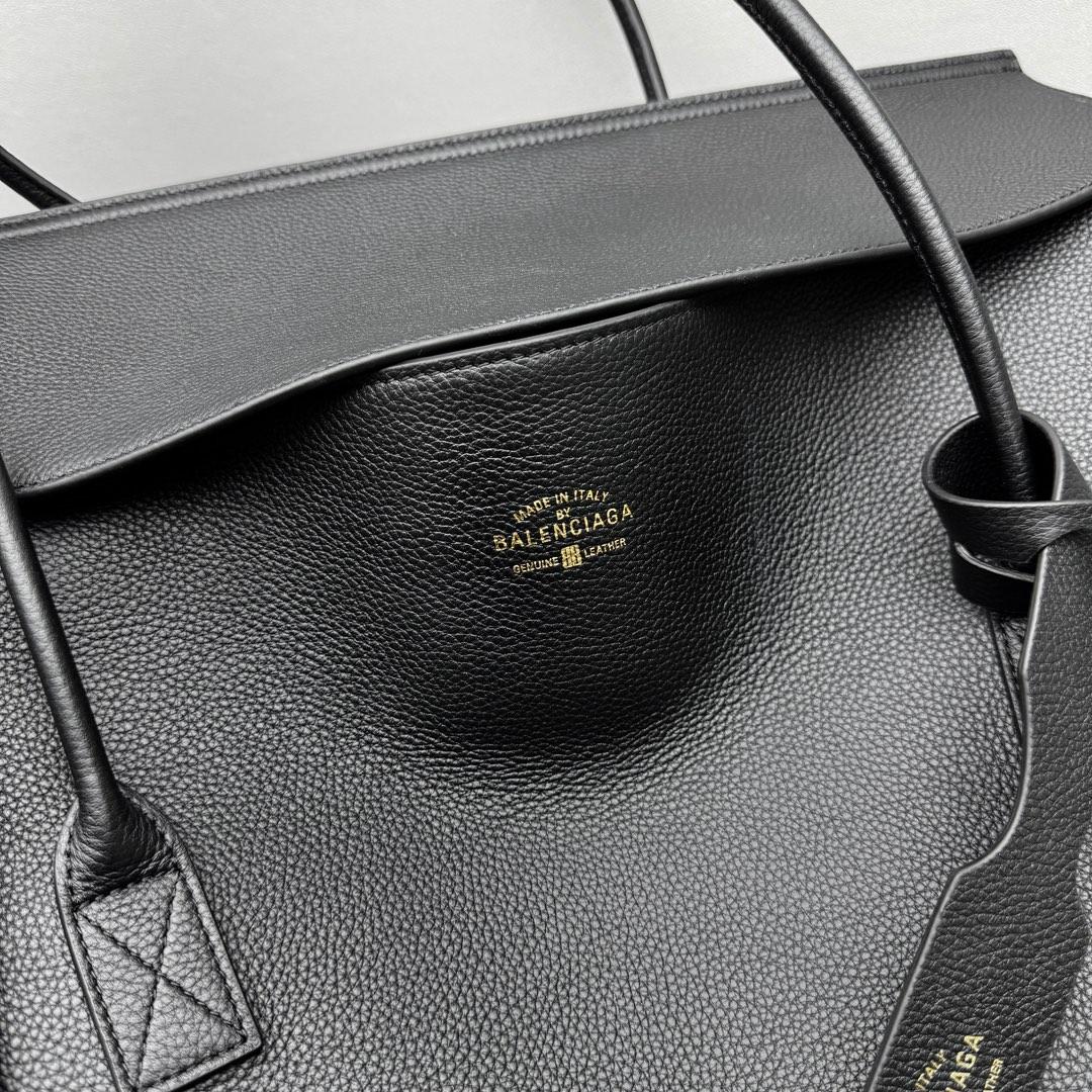 Balenciaga Carrie Carry All Bag In Black - FashionPlug