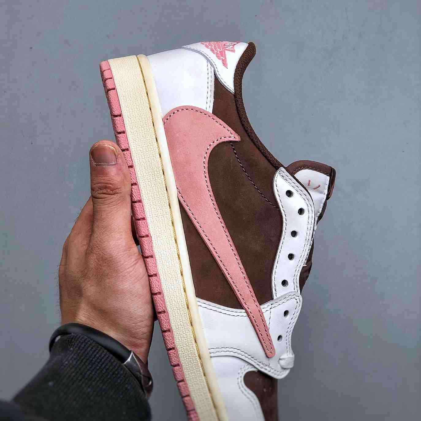 Travis Scott x Air Jordan 1 Low OG “Pink Reverse Swoosh” – Style Code DZ4137-206 - FashionPlug