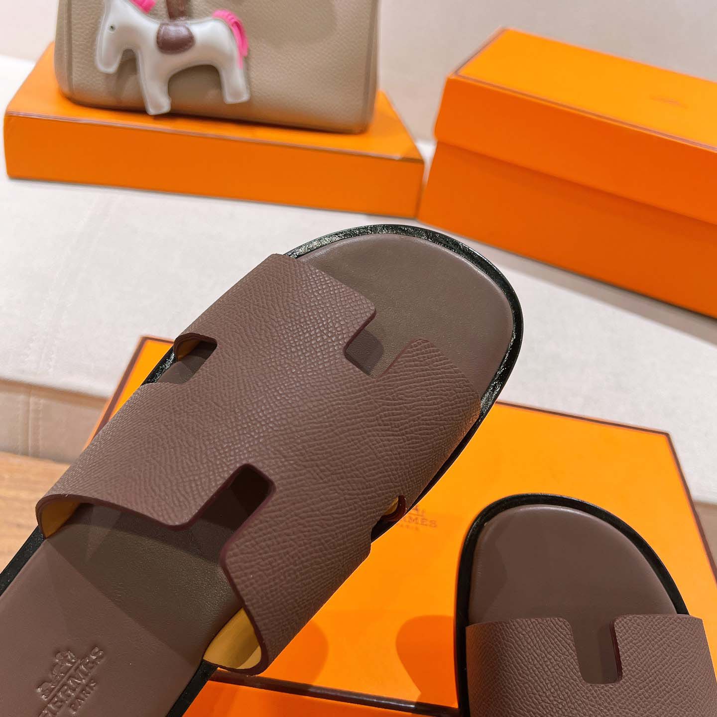 Hermes Izmir Sandal - FashionPlug
