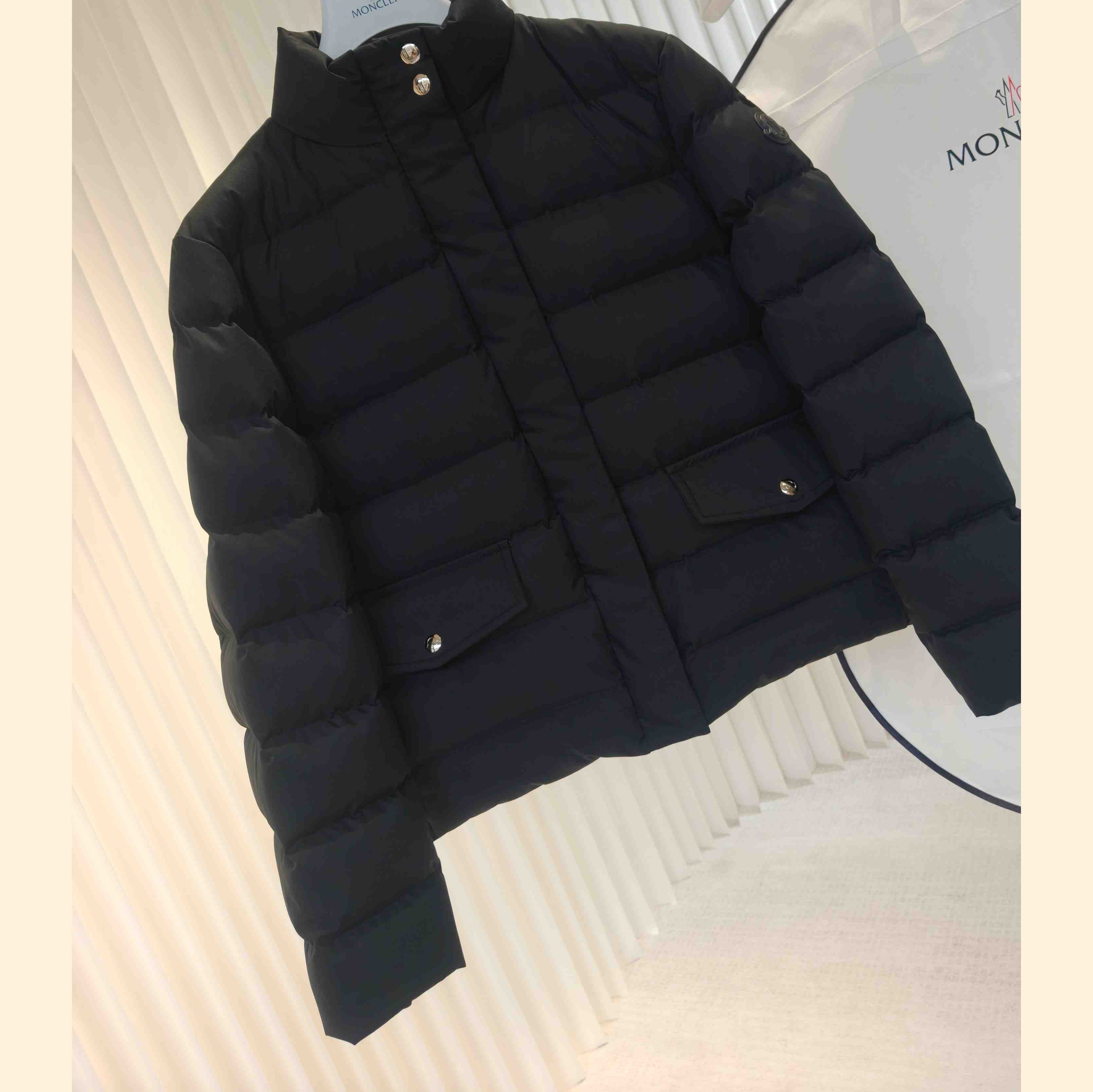 Moncler Bessettes Short Down Jacket - FashionPlug