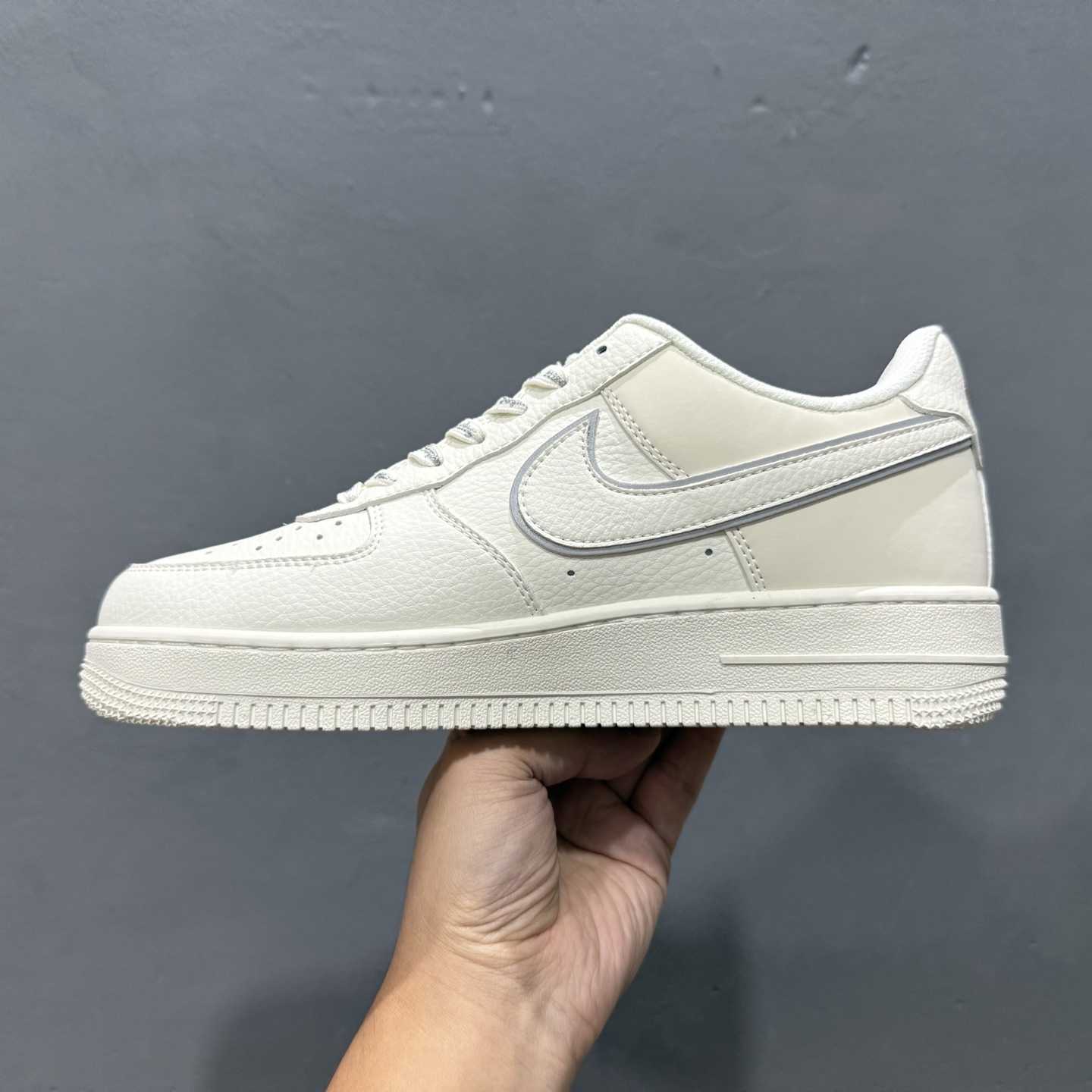 Supreme x Nike Air Force 1 ’07 Low “Sail / Red” – CS5288-052 - FashionPlug