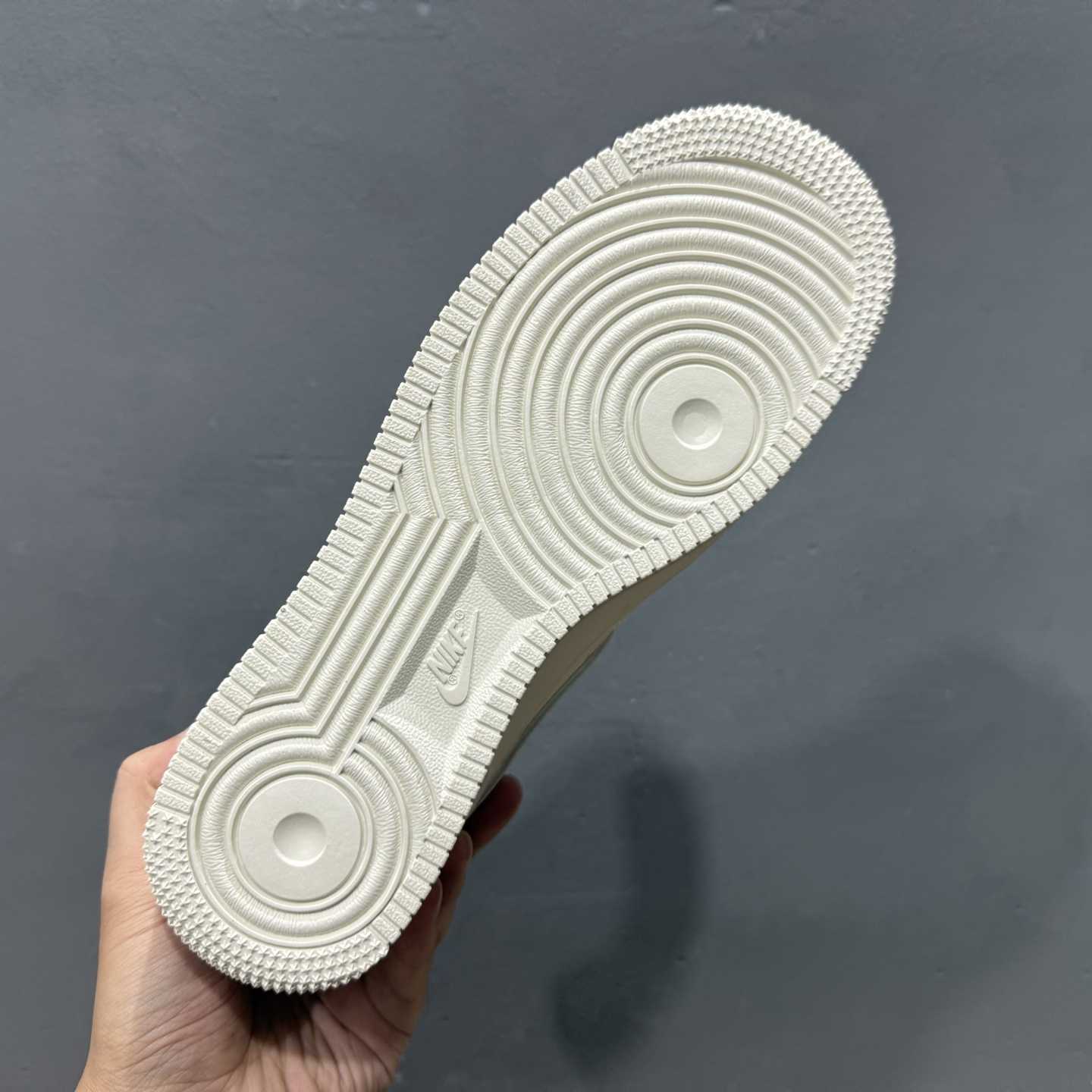 Supreme x Nike Air Force 1 ’07 Low “Sail / Red” – CS5288-052 - FashionPlug