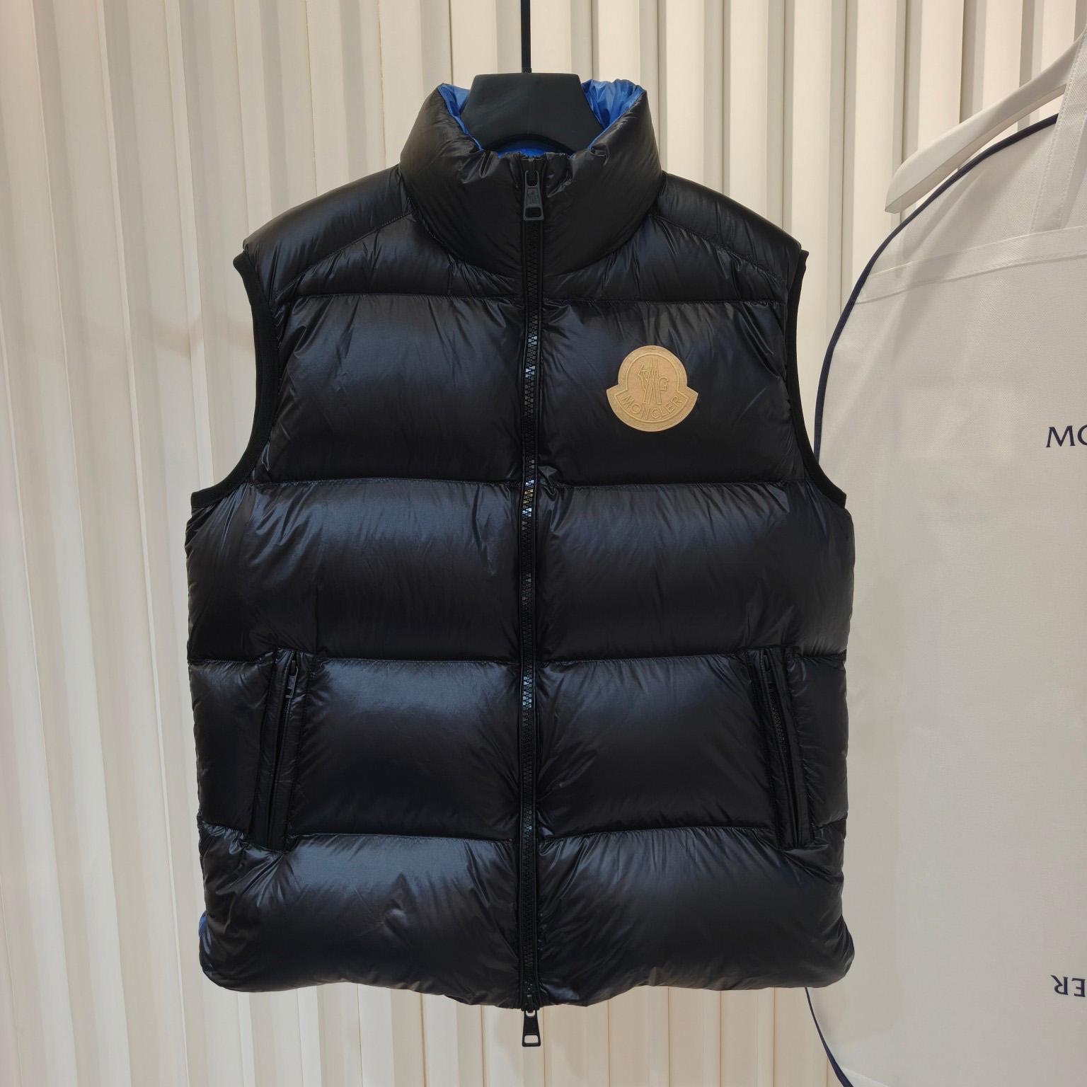 Moncler Sumido Gilet - FashionPlug