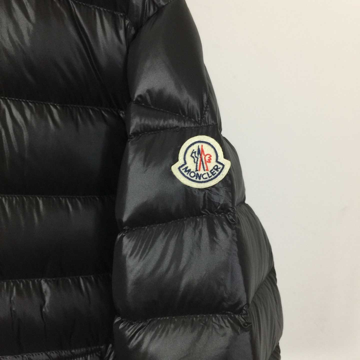 Moncler Acorus Packable Short Down Jacket - FashionPlug