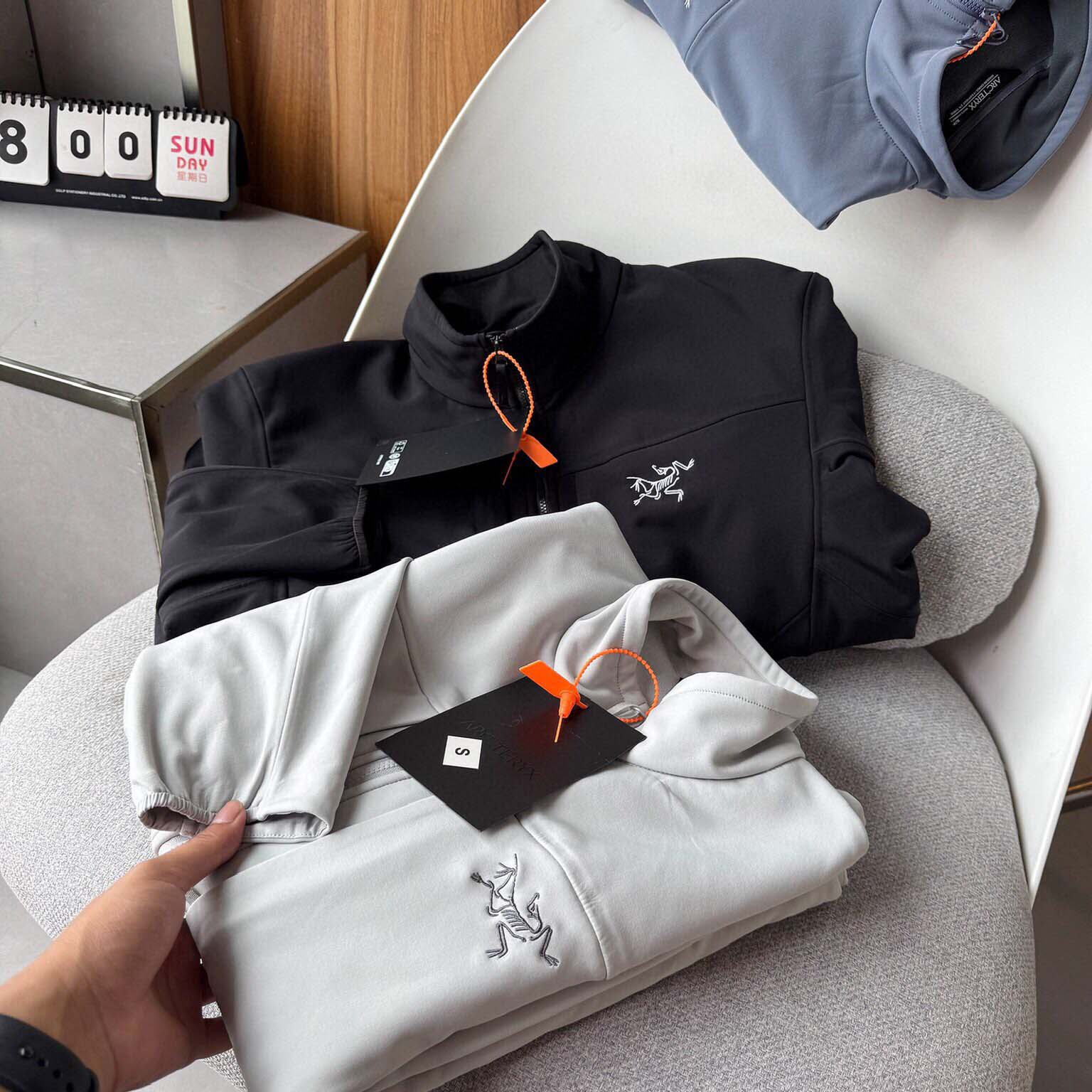 Arc'teryx Jacket - FashionPlug