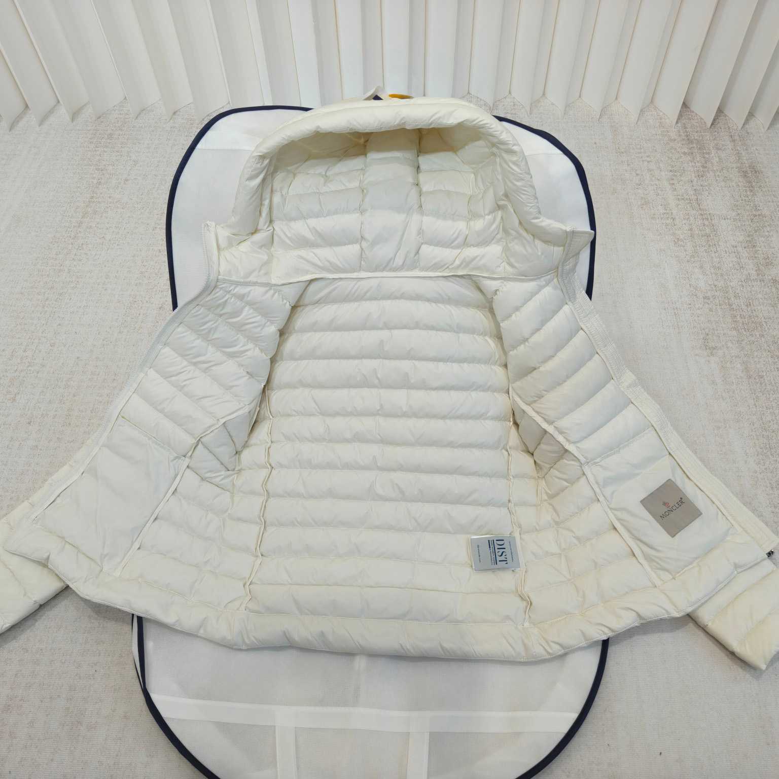 Moncler Ige Hooded Short Down Jacket - FashionPlug