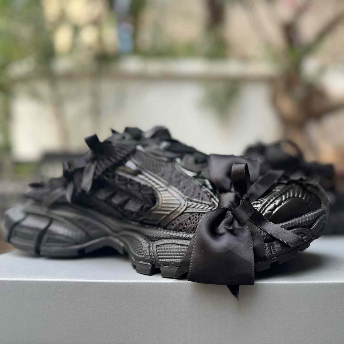 Balenciaga 3XL Mule “Black” Distressed Closed-Toe Half Slip-On Sneaker  - FashionPlug