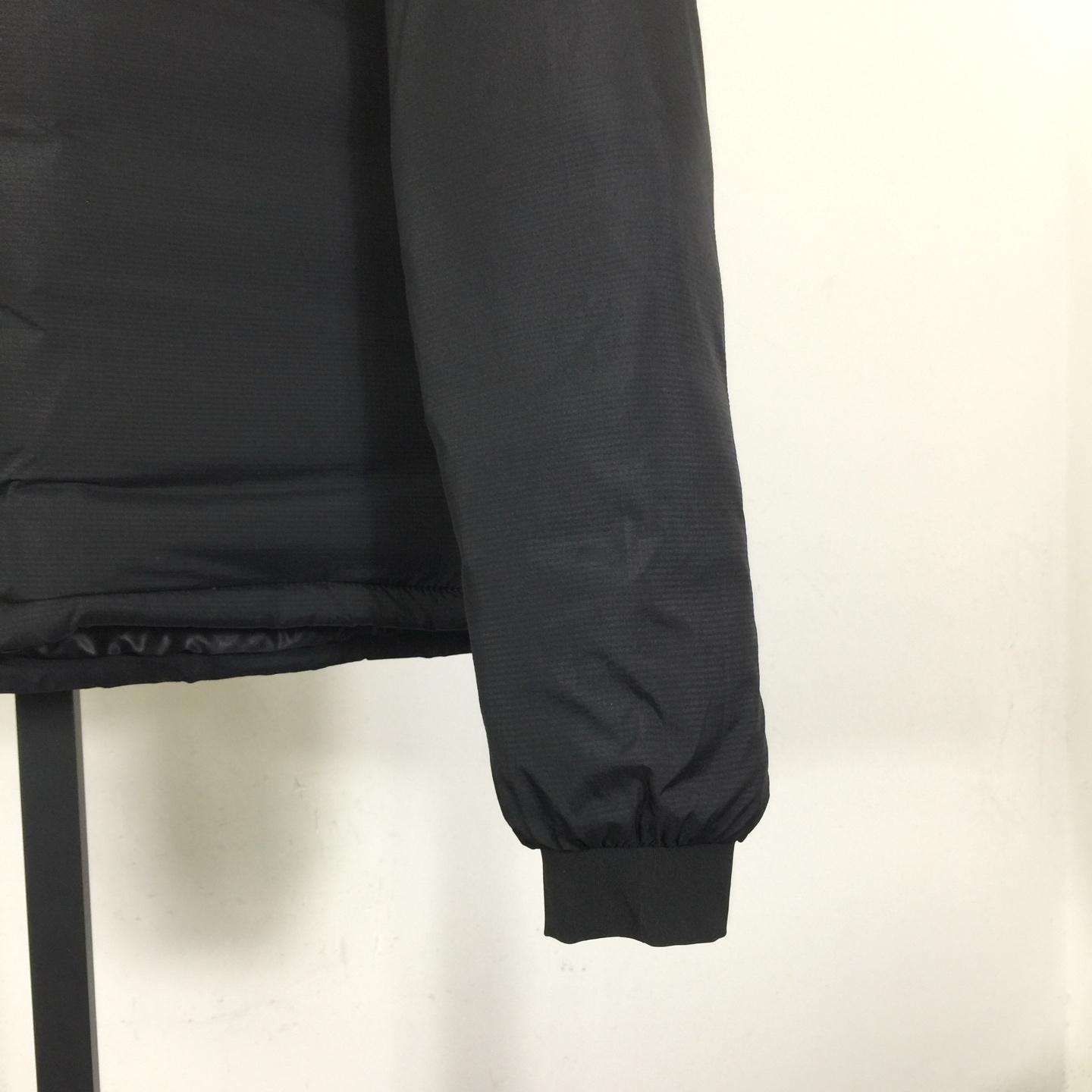 Canada Goose Lodge Jacket - FashionPlug
