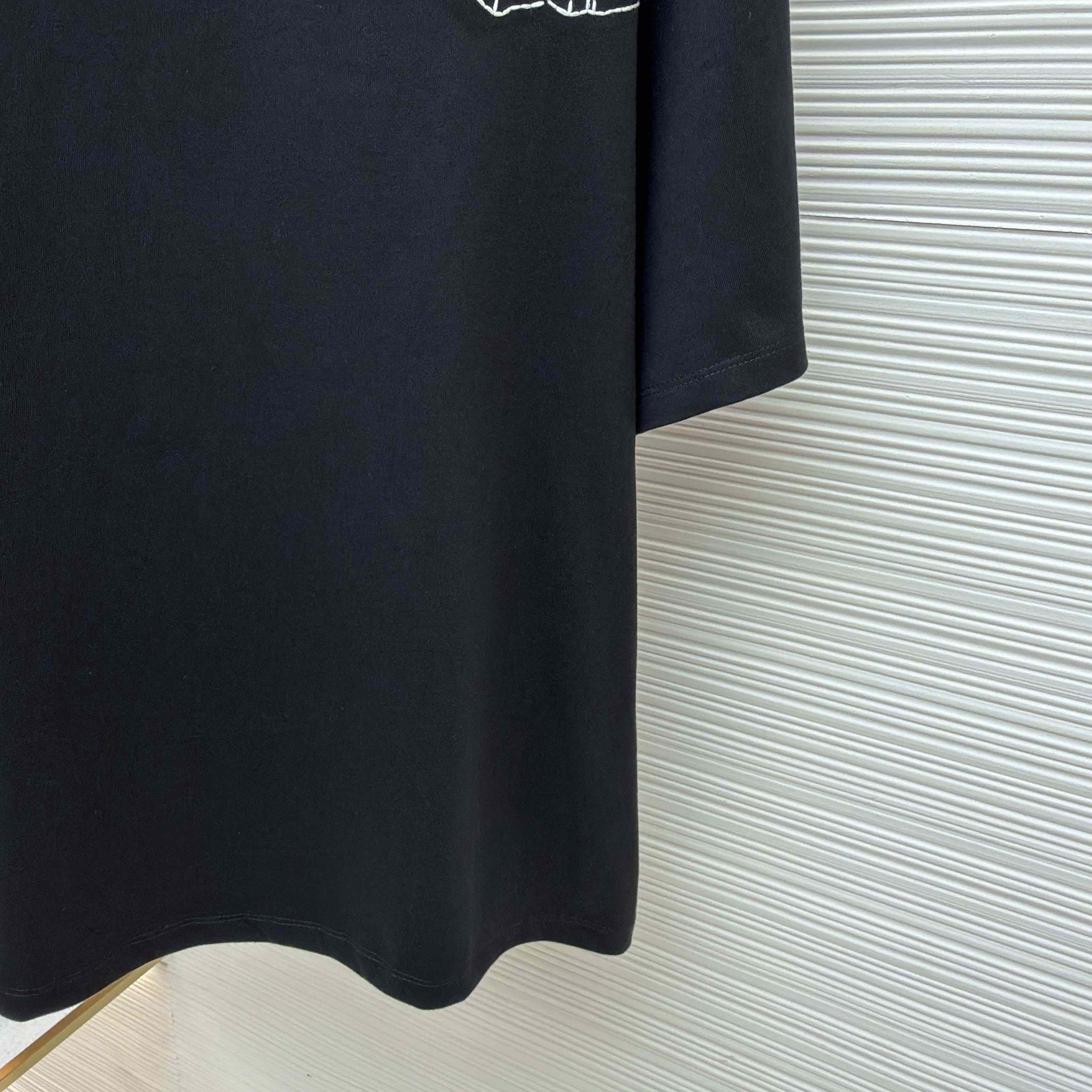 Loewe Loose fit T-shirt In Cotton - FashionPlug