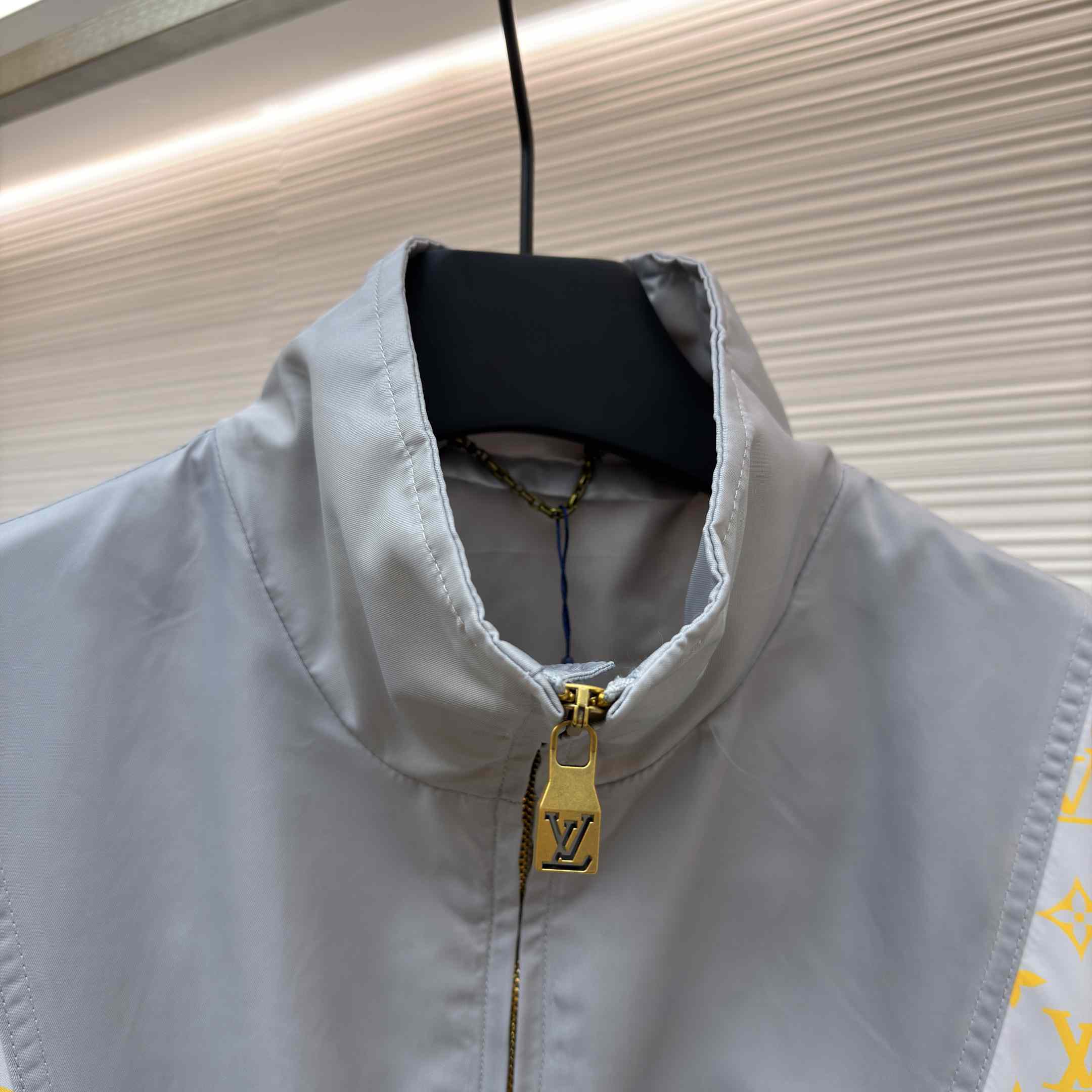 Louis Vuitton Monogram Track Top     1AHV38 - FashionPlug