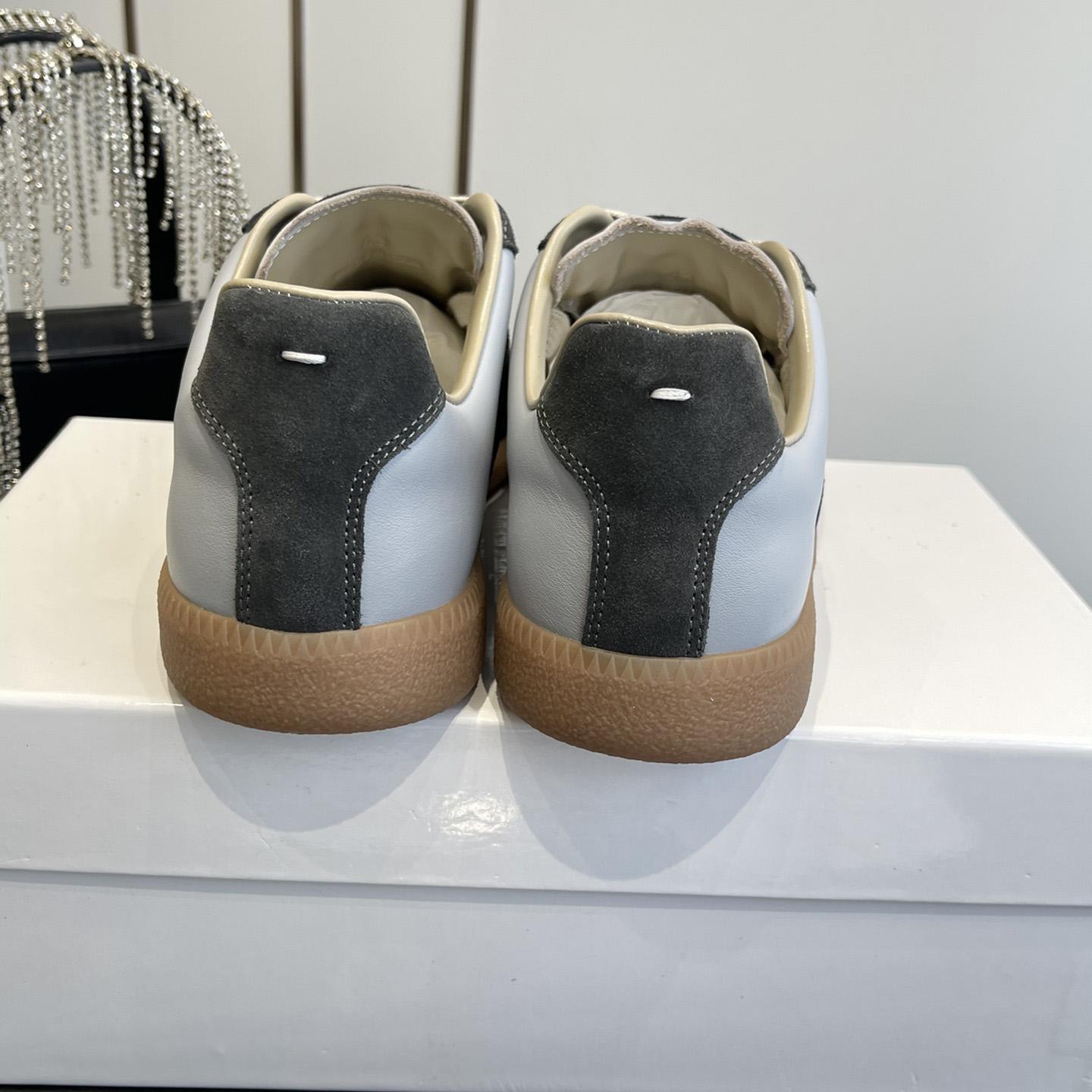 Maison Margiela Low-top Sneakers - FashionPlug