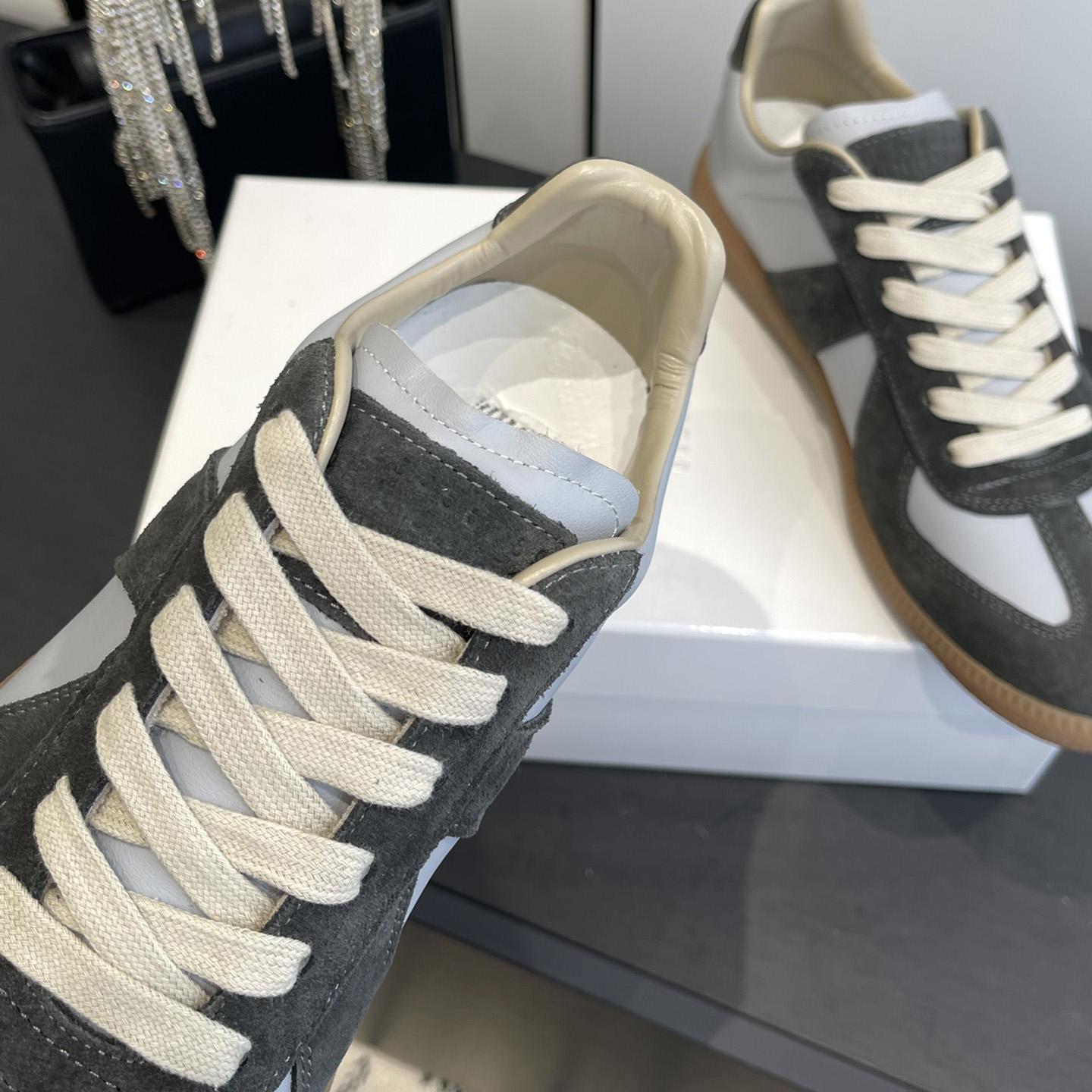 Maison Margiela Low-top Sneakers - FashionPlug